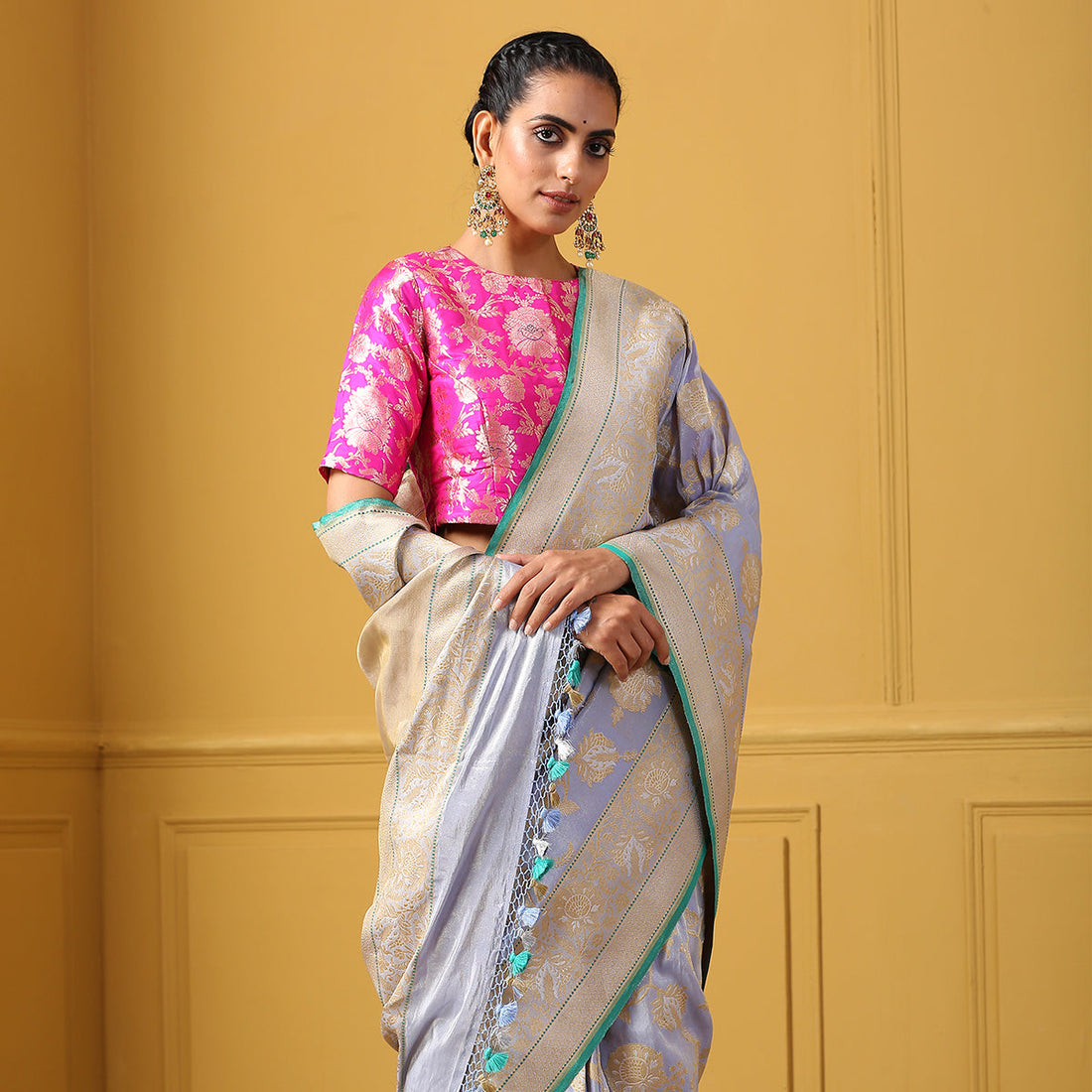 Handwoven_Sky_Blue_Kadhwa_Kora_Tissue_Jangla_Saree_WeaverStory_01
