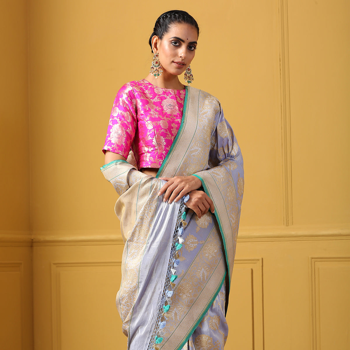 Handwoven_Sky_Blue_Kadhwa_Kora_Tissue_Jangla_Saree_WeaverStory_01