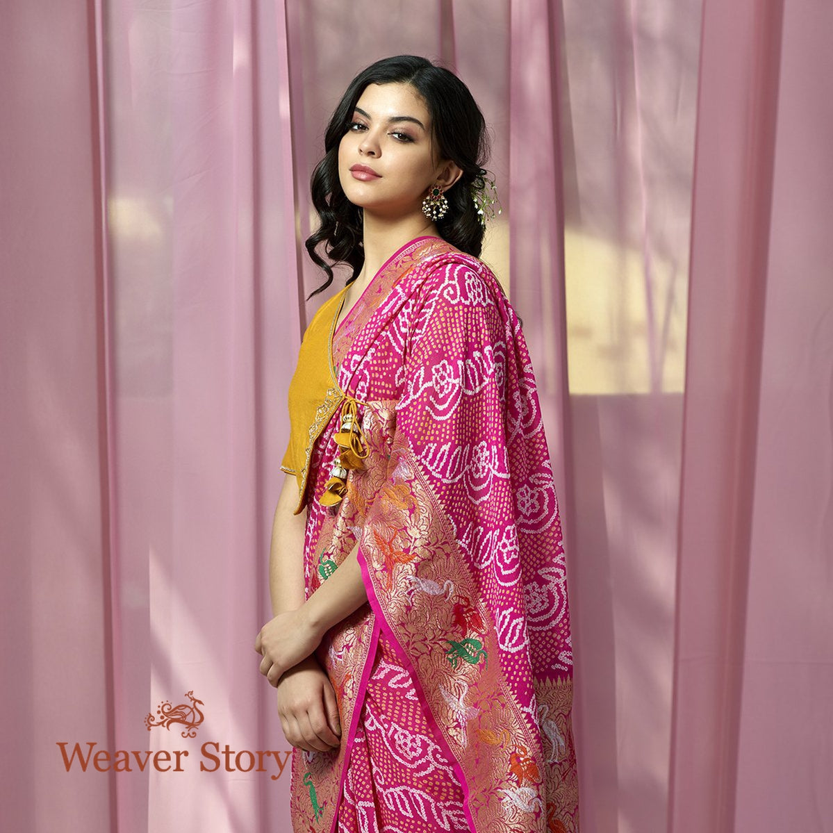 Handwoven_Pink_Bandhej_Saree_with_Shikargah_Border_WeaverStory_01