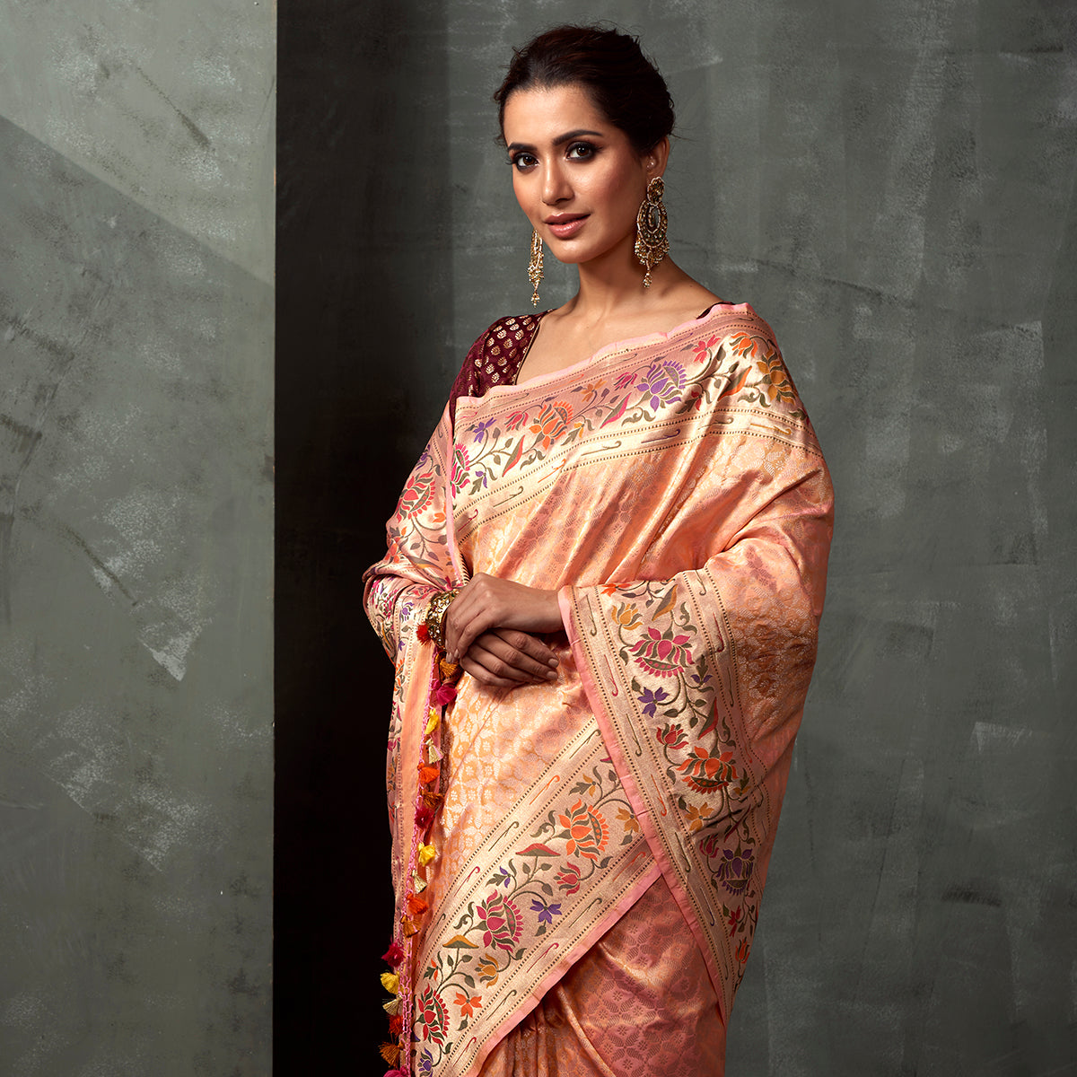 Handwoven_Light_Peach_Dampaj_Saree_with_Paithani_Border_WeaverStory_01