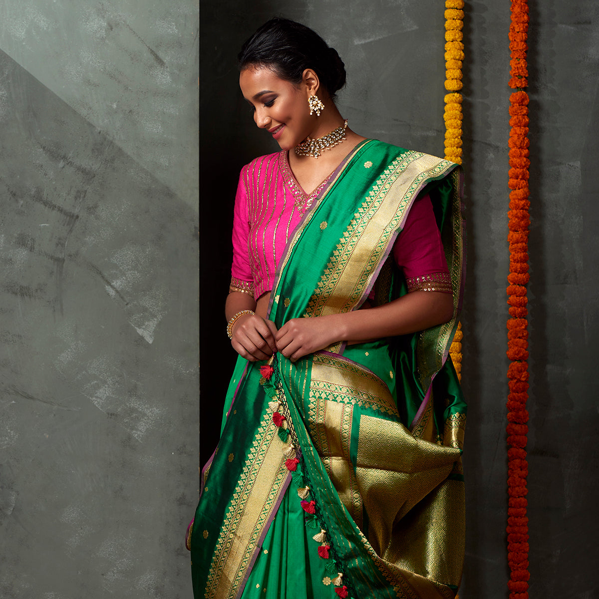 Handloom_Green_Kadhwa_Booti_Saree_with_Floral_Zari_Border_WeaverStory_01