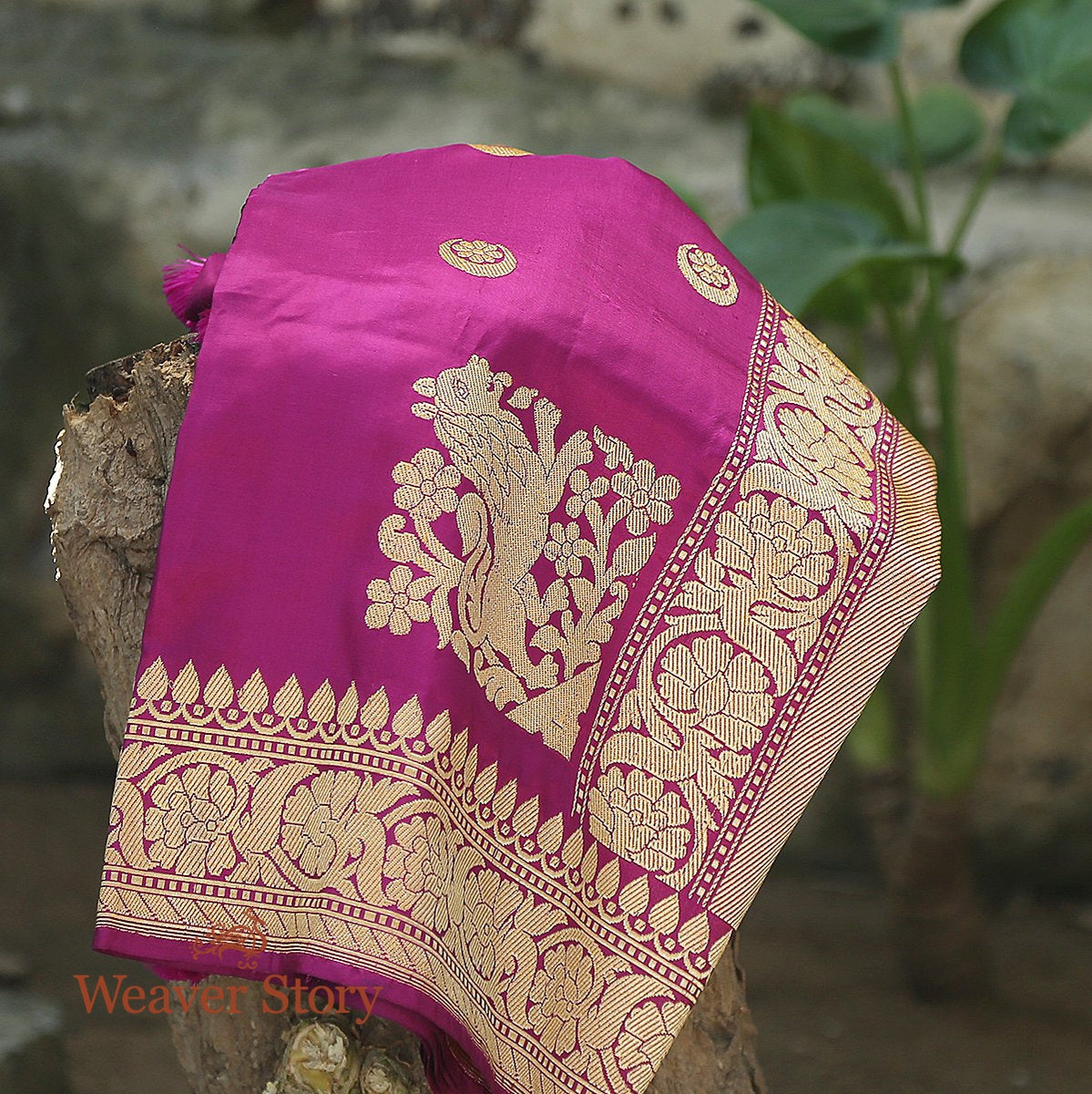 Handloom_Purple_Chaand_Boota_Dupatta_WeaverStory_01