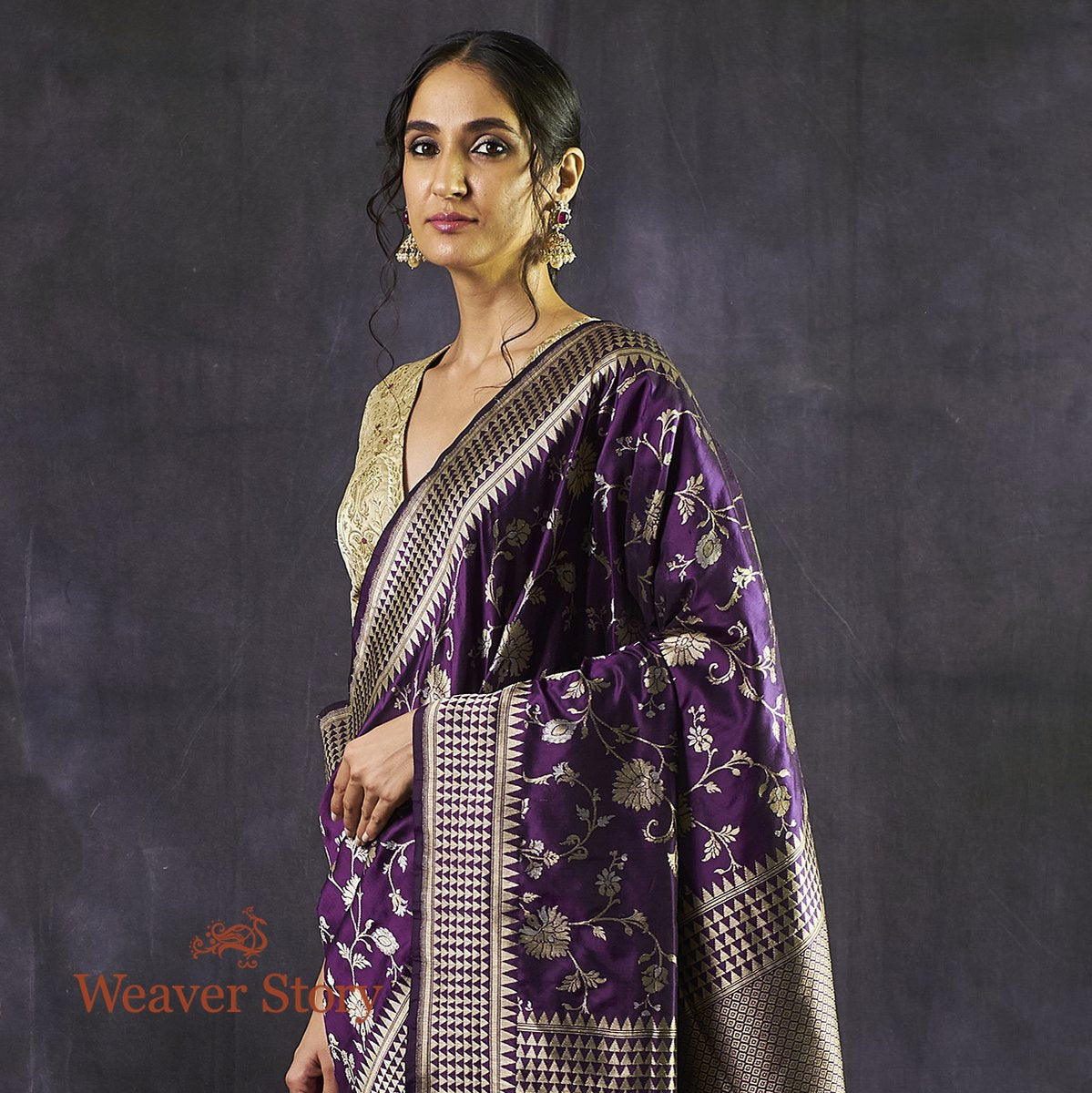 Handwoven_Purple_All_Over_Zari_Jangla_Saree_WeaverStory_01