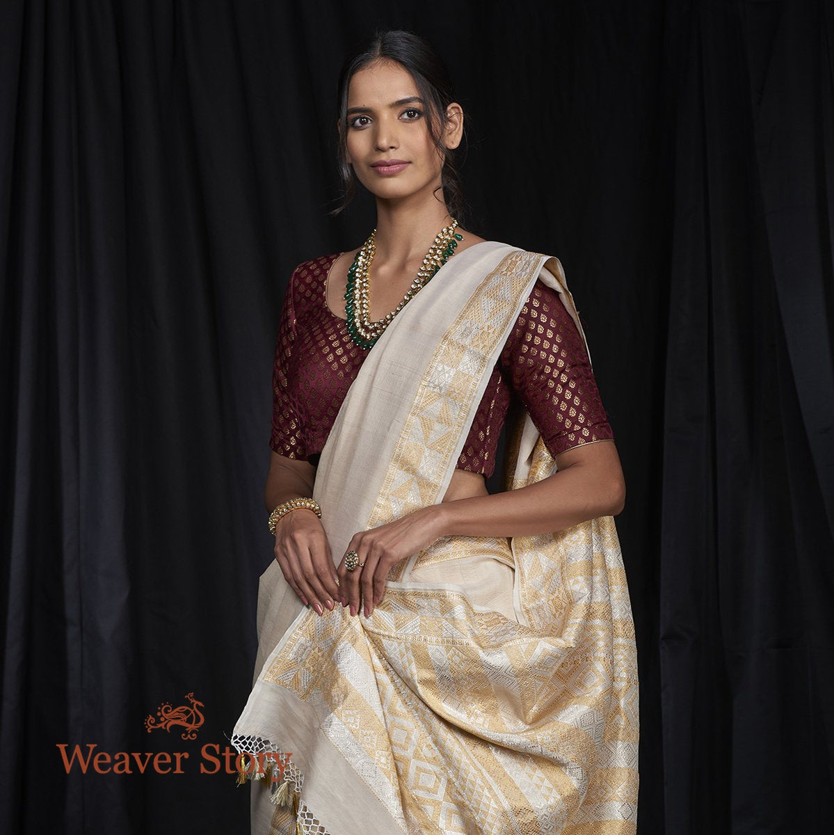Handwoven_Plain_Tusser_Saree_with_Kadhwa_Sona_Rupa_Border_WeaverStory_01
