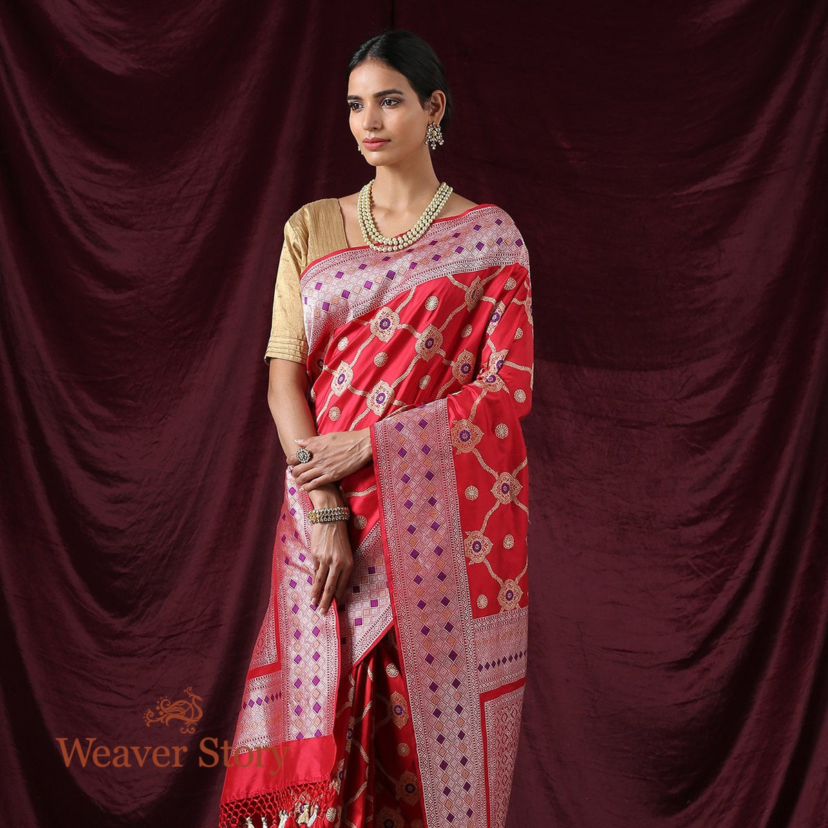 Handloom_Red_Kadhwa_Jangla_Saree_with_Meenakari_WeaverStory_01