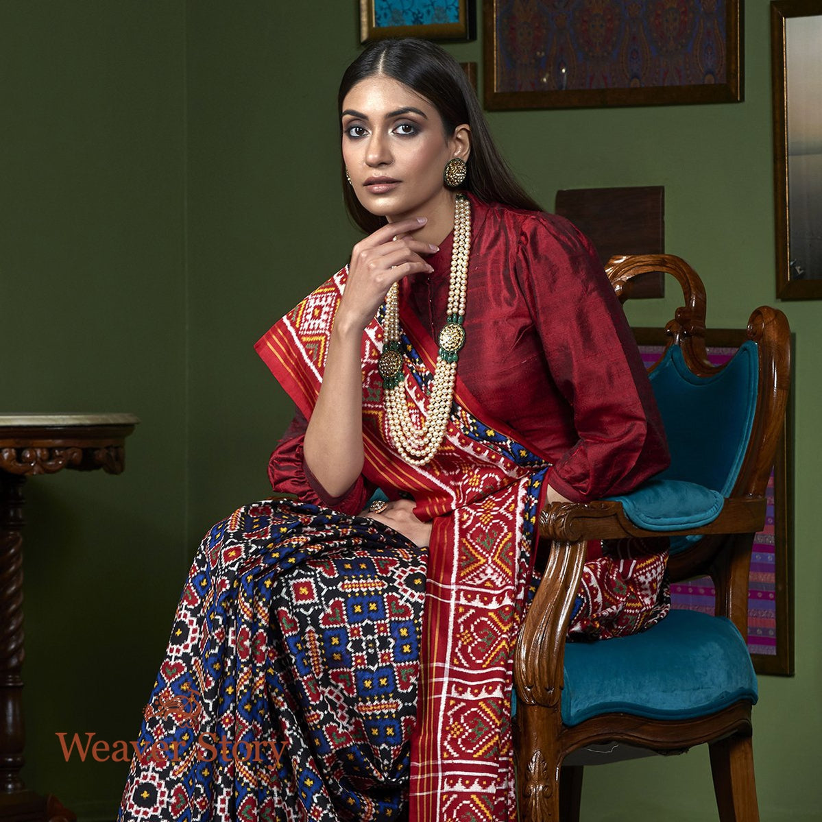 Handwoven_Indigo_Blue_Patan_Patola_Saree_WeaverStory_01