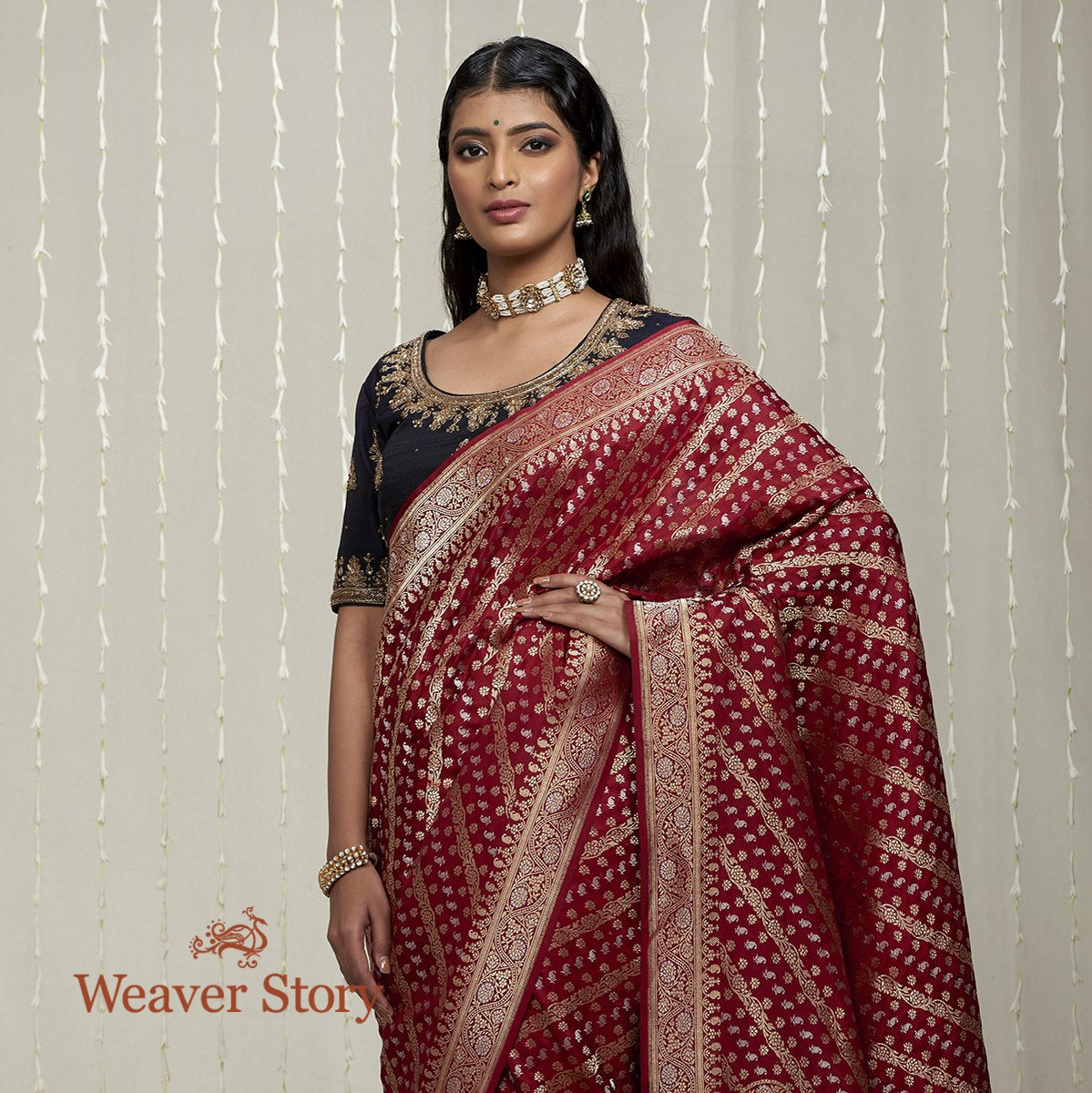 Handwoven_Maroon_Real_Zari_Banarasi_Jangla_WeaverStory_01