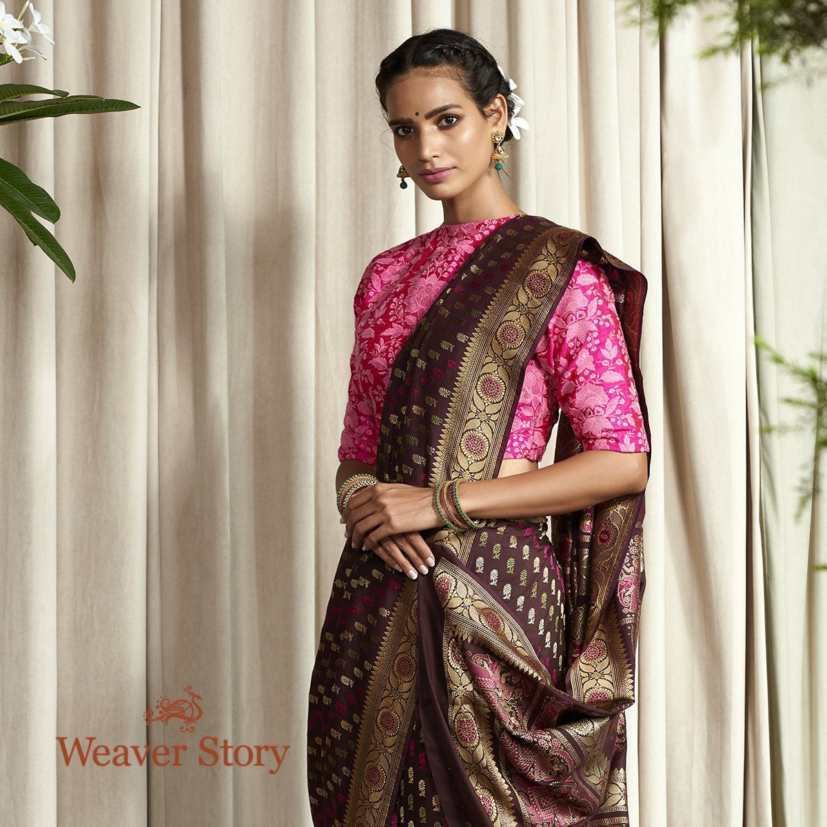 Handloom_Brown_Hand_Spun_Cotton_Silk_Baluchari_Saree_with_Small_Booti_WeaverStory_01