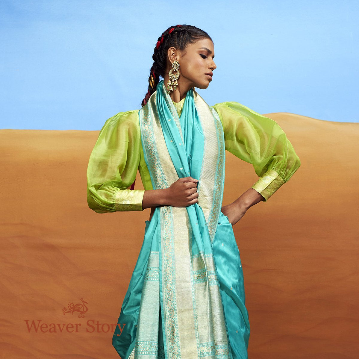 Handloom_Light_Blue_Kadhwa_Booti_Saree_with_Kadhwa_Border_WeaverStory_01