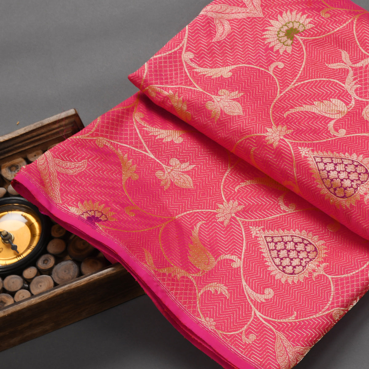 Handloom_Pink_Kimkhab_Fabric_with_Kadhwa_Meenakari_Jaal_WeaverStory_01