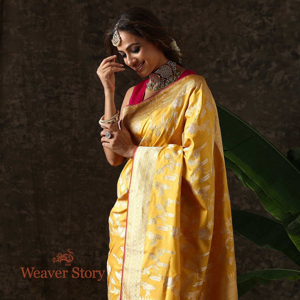 Handwoven_Yellow_Sona_Rupa_Kadhwa_Jangla_Saree_WeaverStory_01