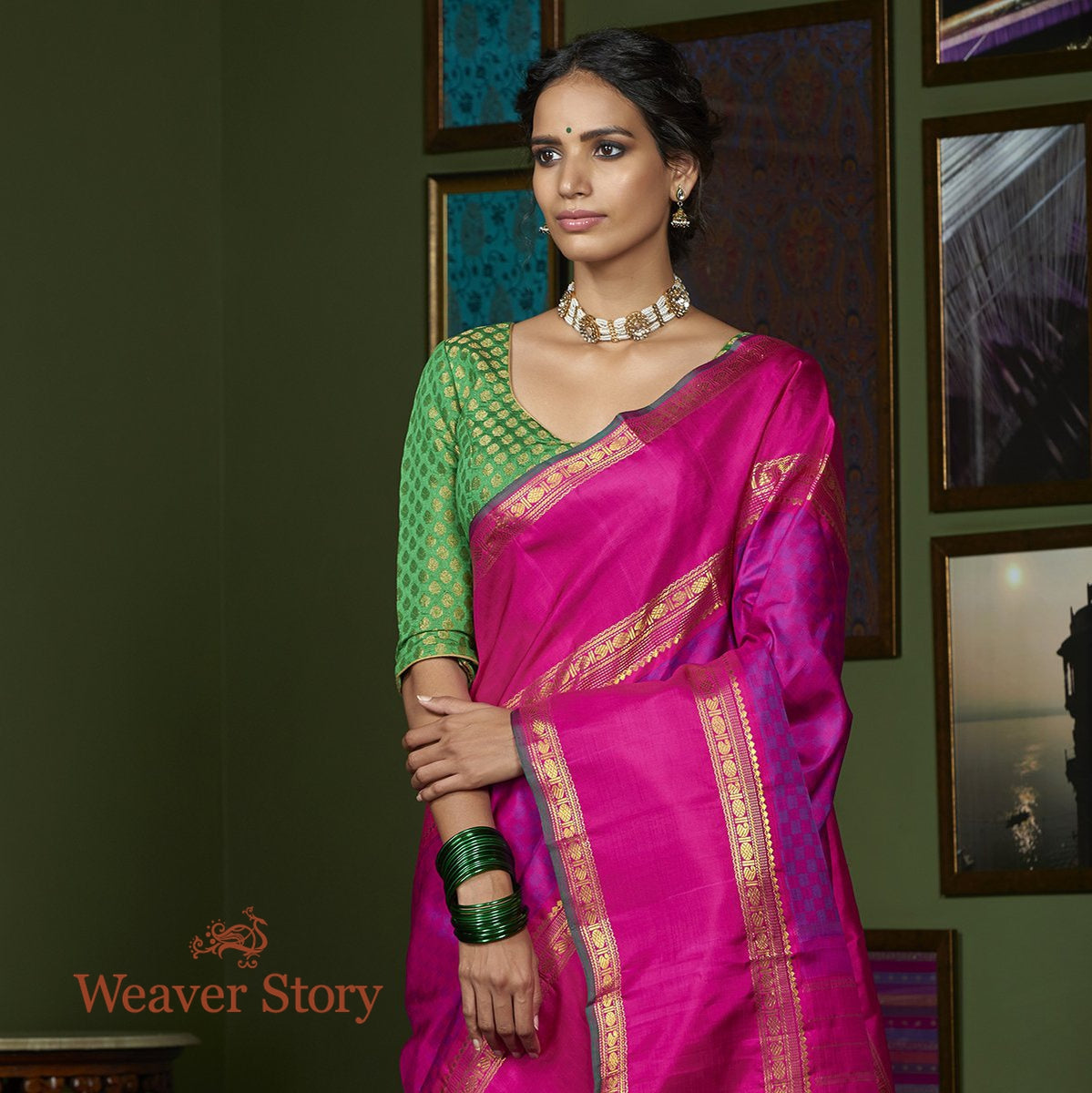 Handwoven_Pink_and_Purple_Self_Checks_Kanjivaram_Silk_Saree_with_Pink_Broad_Border_WeaverStory_01