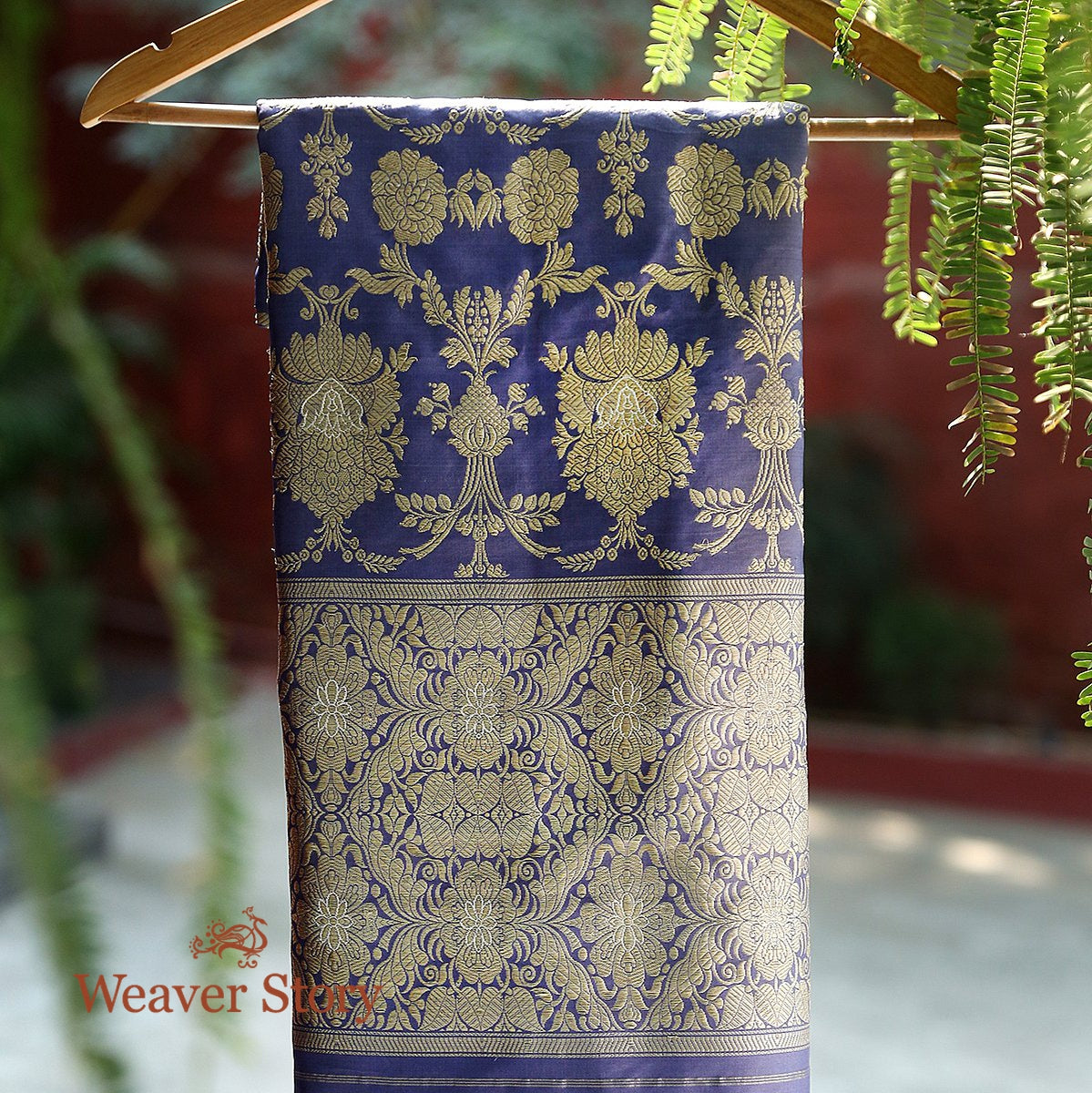 Handloom_Purple_Banarasi_Jangla_Dupatta_WeaverStory_01