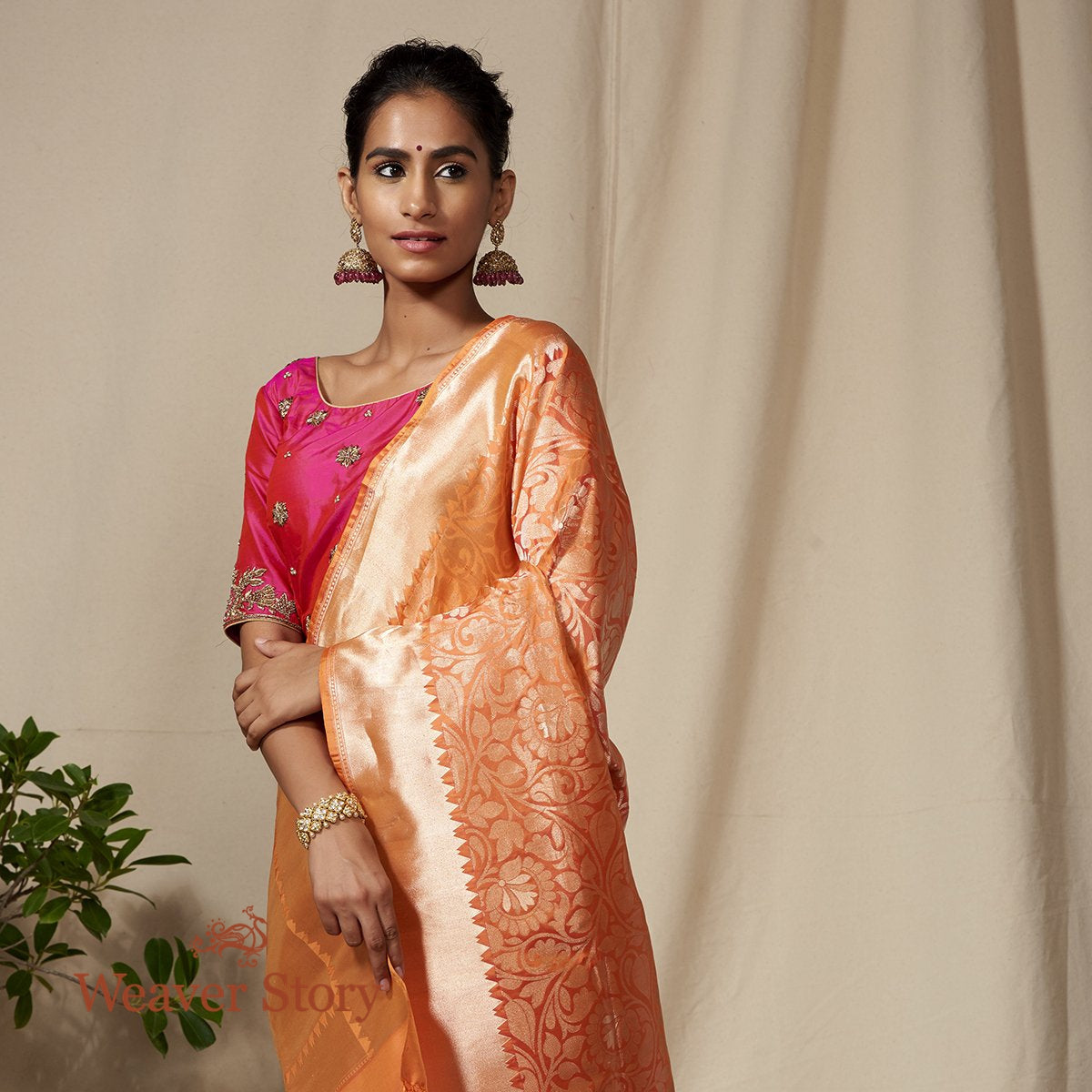 Handwoven_Orange_and_Gold_Dampaj_Weave_Saree_With_Temple_Border_WeaverStory_01