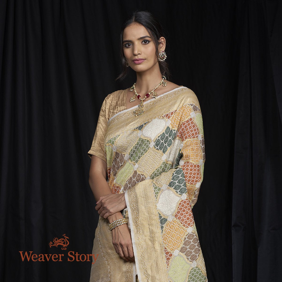 Handwoven_Tusser_Heavy_Meenakari_Jangla_Saree_WeaverStory_01