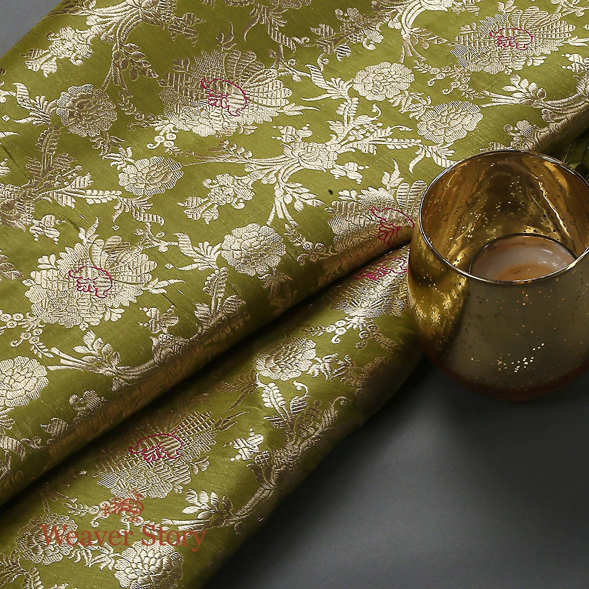 Handloom_Henna_Green_Odhna_Jangla_Fabric_WeaverStory_01