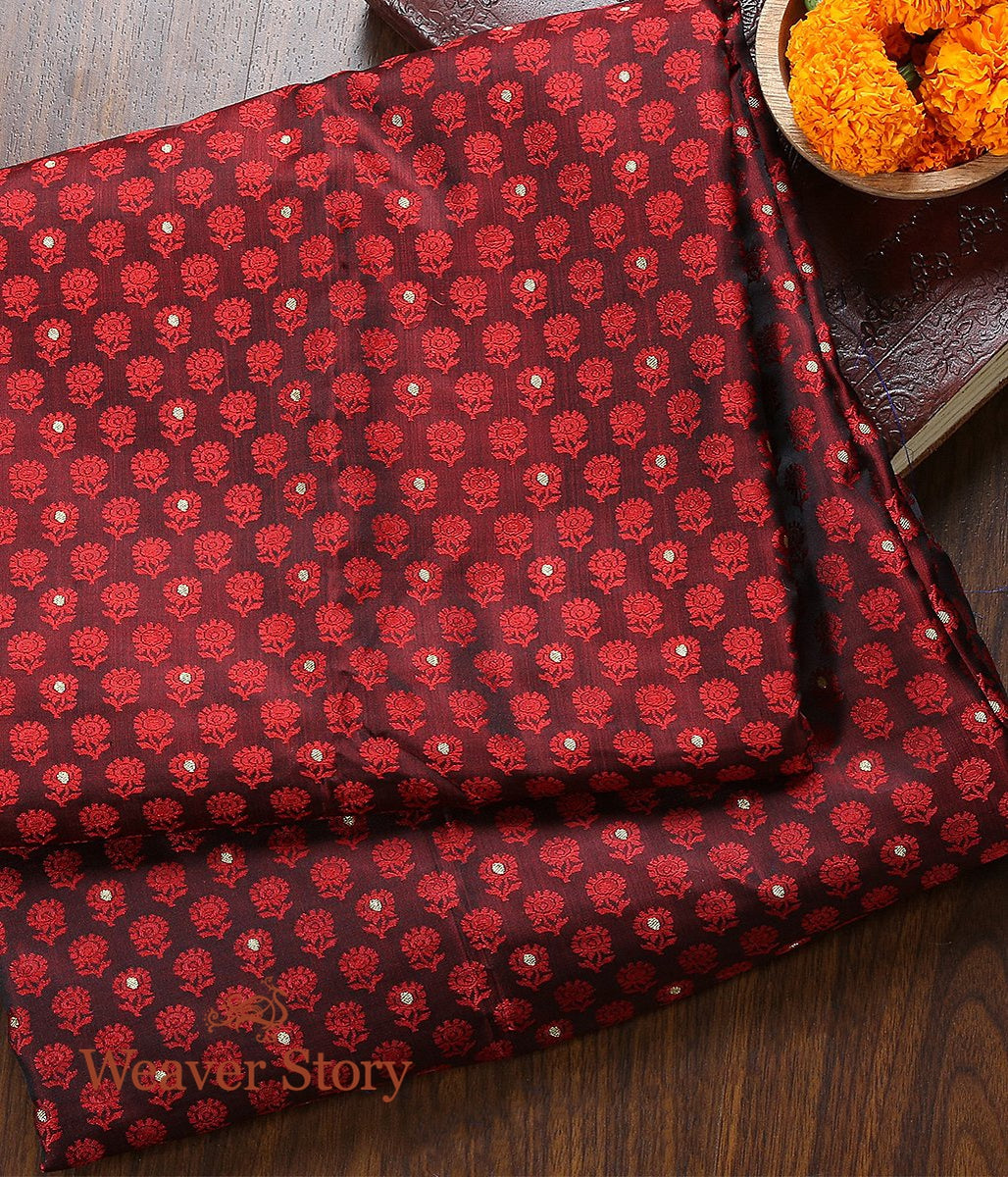 Handloom_Tanchoi_Zari_Booti_Fabric_WeaverStory_01