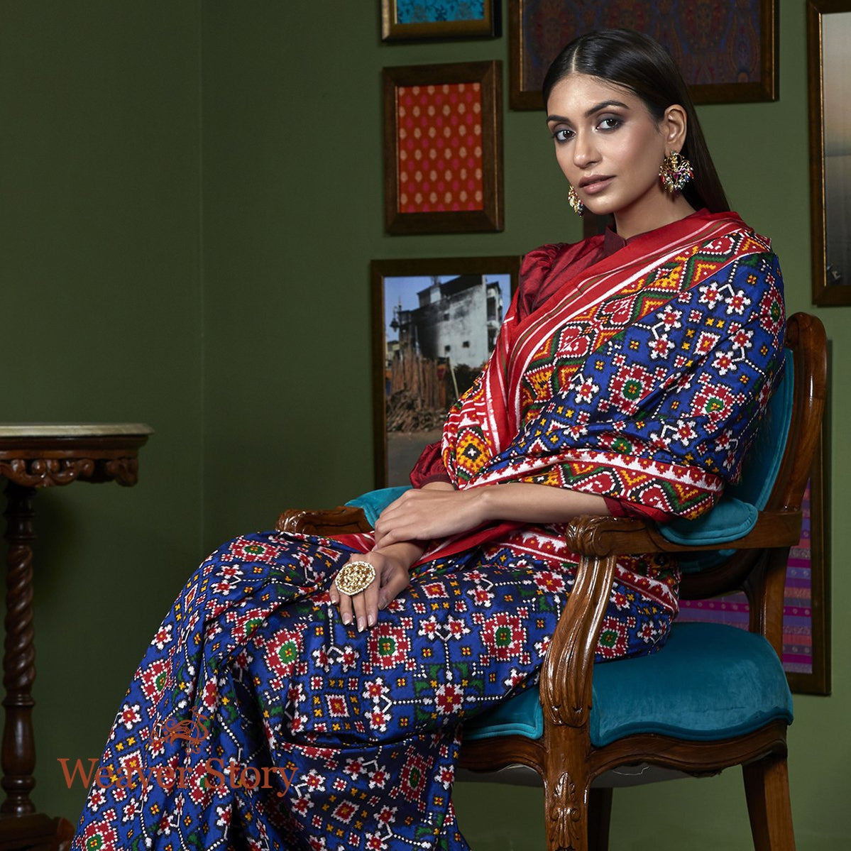 Handwoven_Blue_Navratan_Pattern_Patan_Patola_Saree_WeaverStory_01