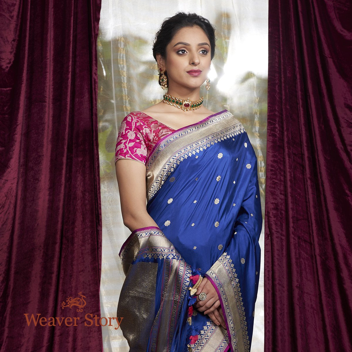 Handwoven_Blue_Floral_Booti_Saree_with_Purple_Brocade_Blouse_WeaverStory_01
