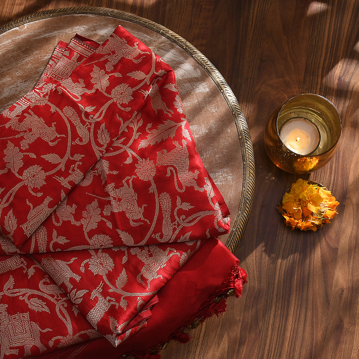 Handloom_Red_Banarasi_Shikargah_Dupatta_WeaverStory_01