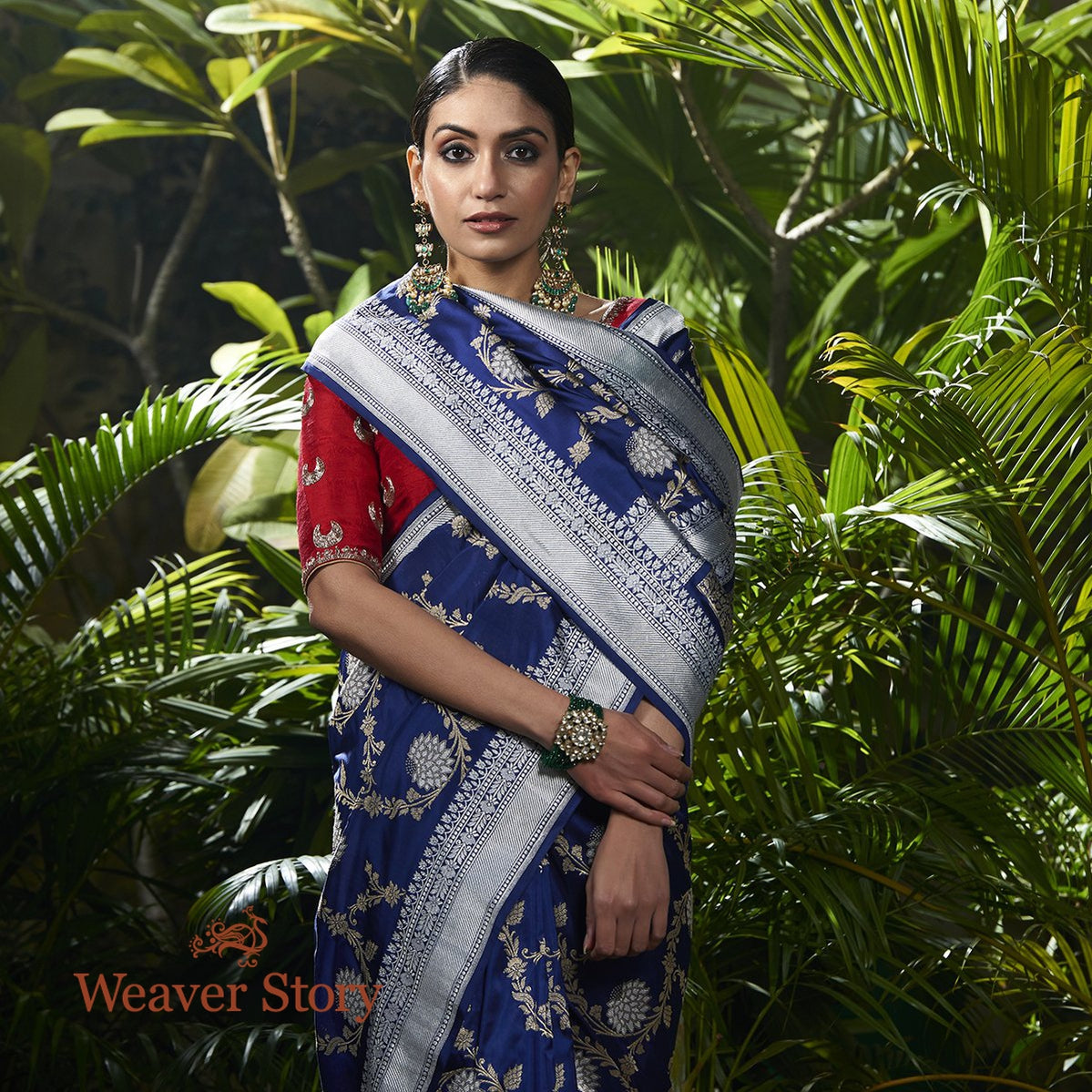 Handwoven_Indigo_Blue_Kadhwa_Jangla_Saree_WeaverStory_01