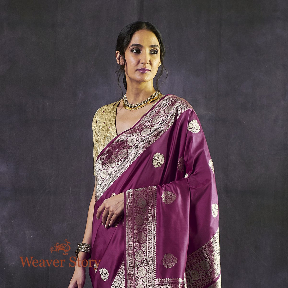 Handwoven_Wine_Kadhwa_Boota_Saree_with_Gold_Border_WeaverStory_01
