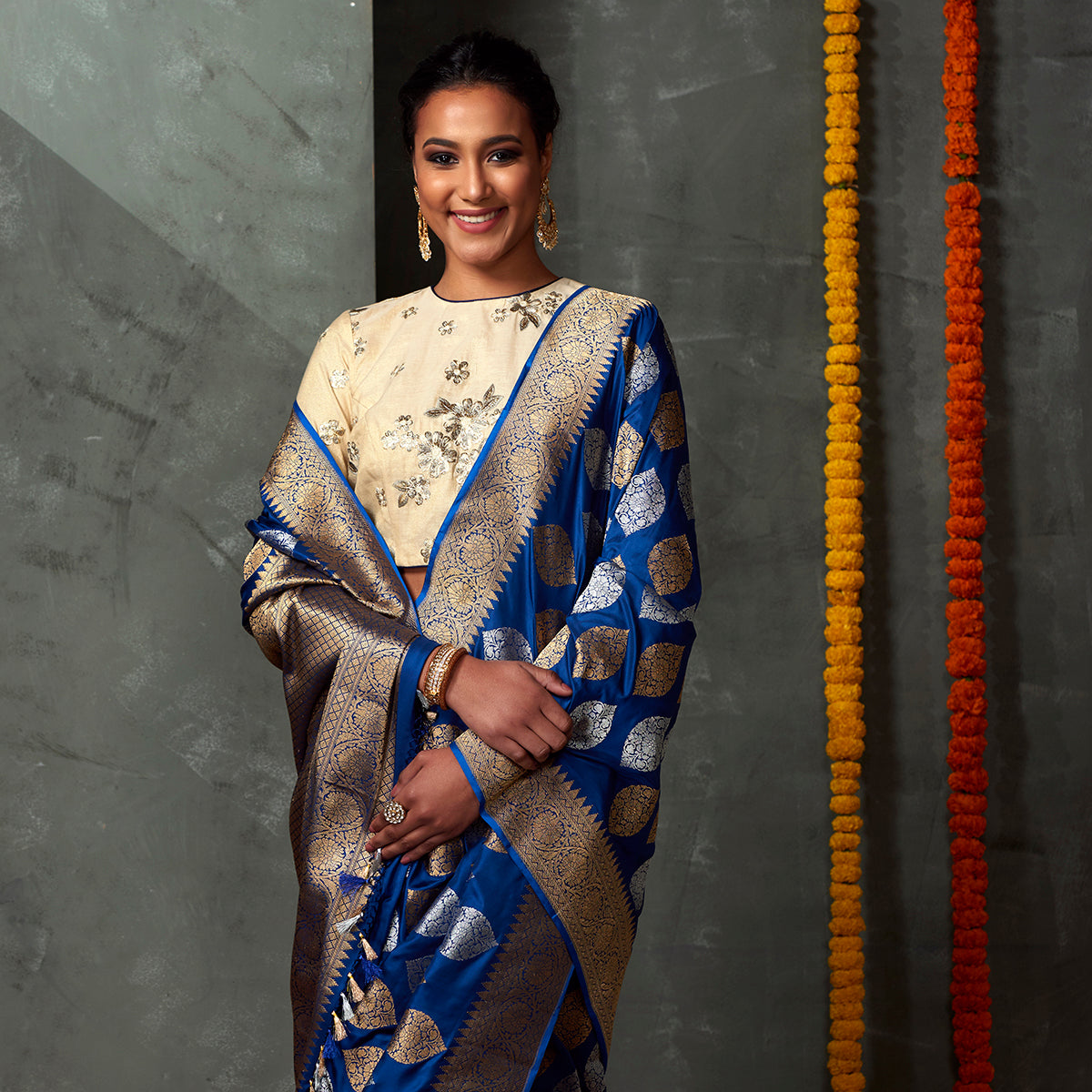 Handloom_Royal_Blue_Kadhwa_Sona_Rupa_Jangla_WeaverStory_01