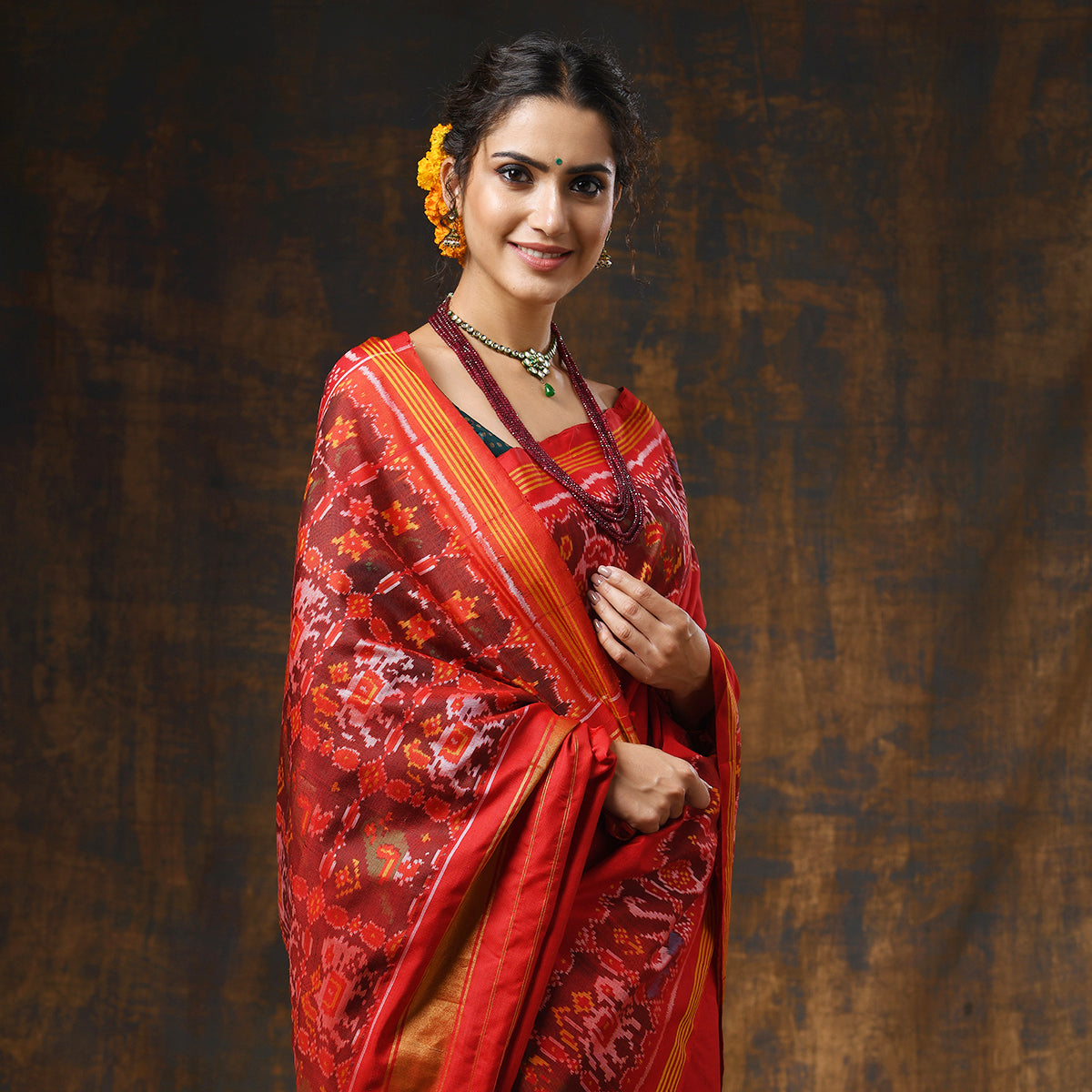 Handloom_Green_and_Red_Gujarat_Patola_Saree_with_Elephants_WeaverStory_01