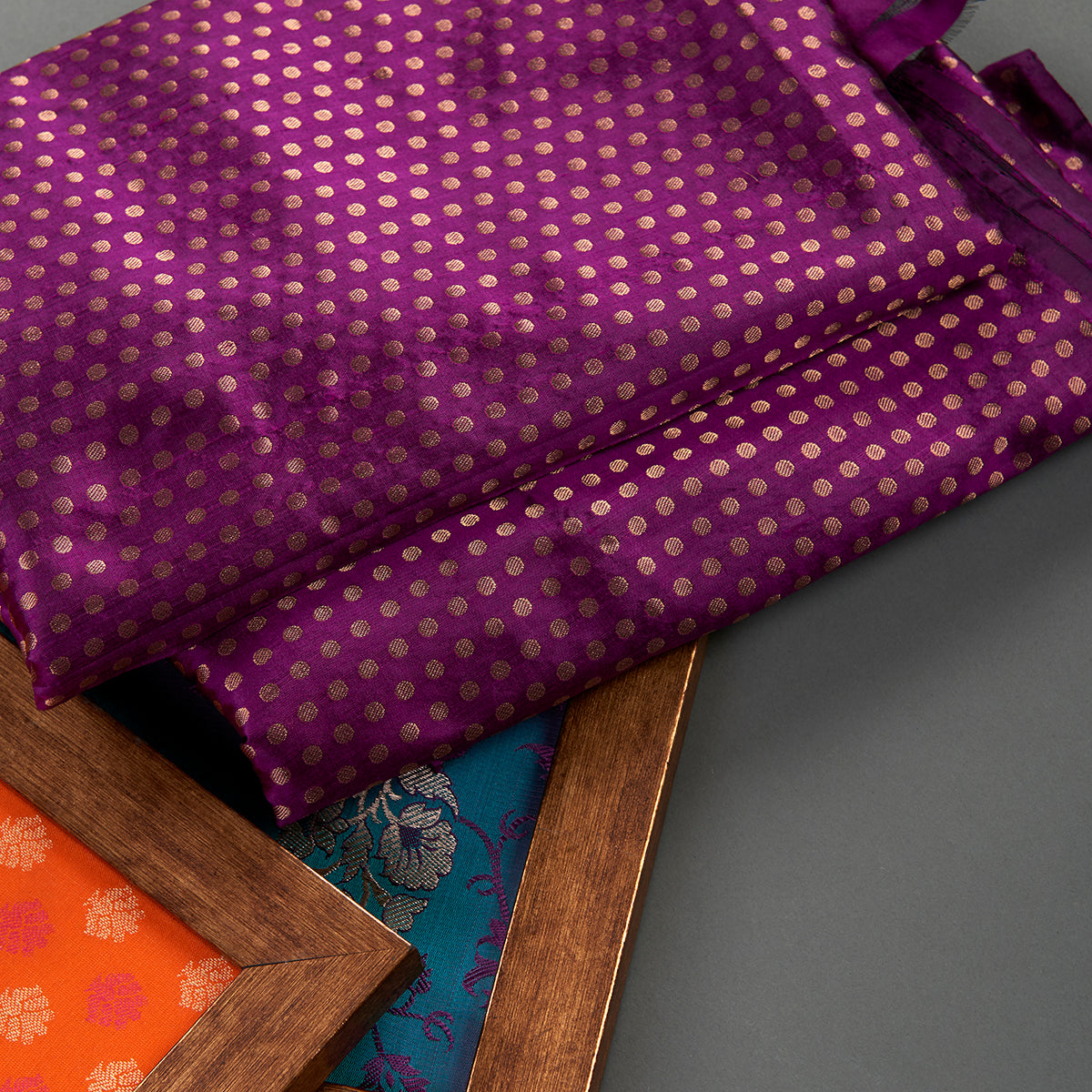 Handloom_Wine_Color_Polka_Dot_Fabric_WeaverStory_01