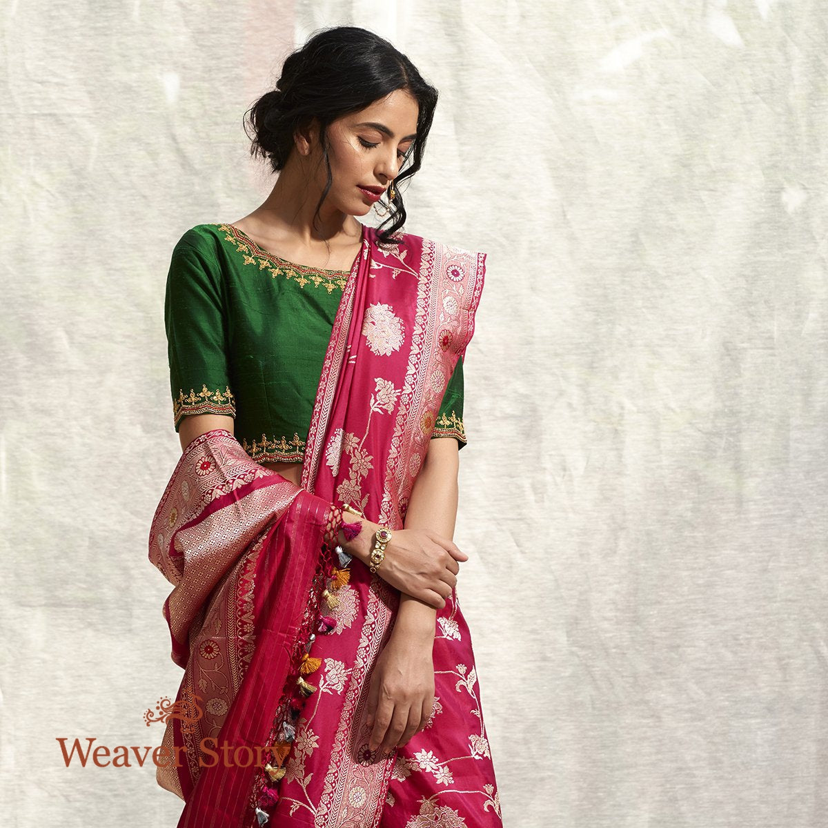 Handwoven_Pink_Sona_Rupa_Kadhwa_Jangla_Saree_with_Tissue_Weft_Border_and_Meenakari_WeaverStory_01