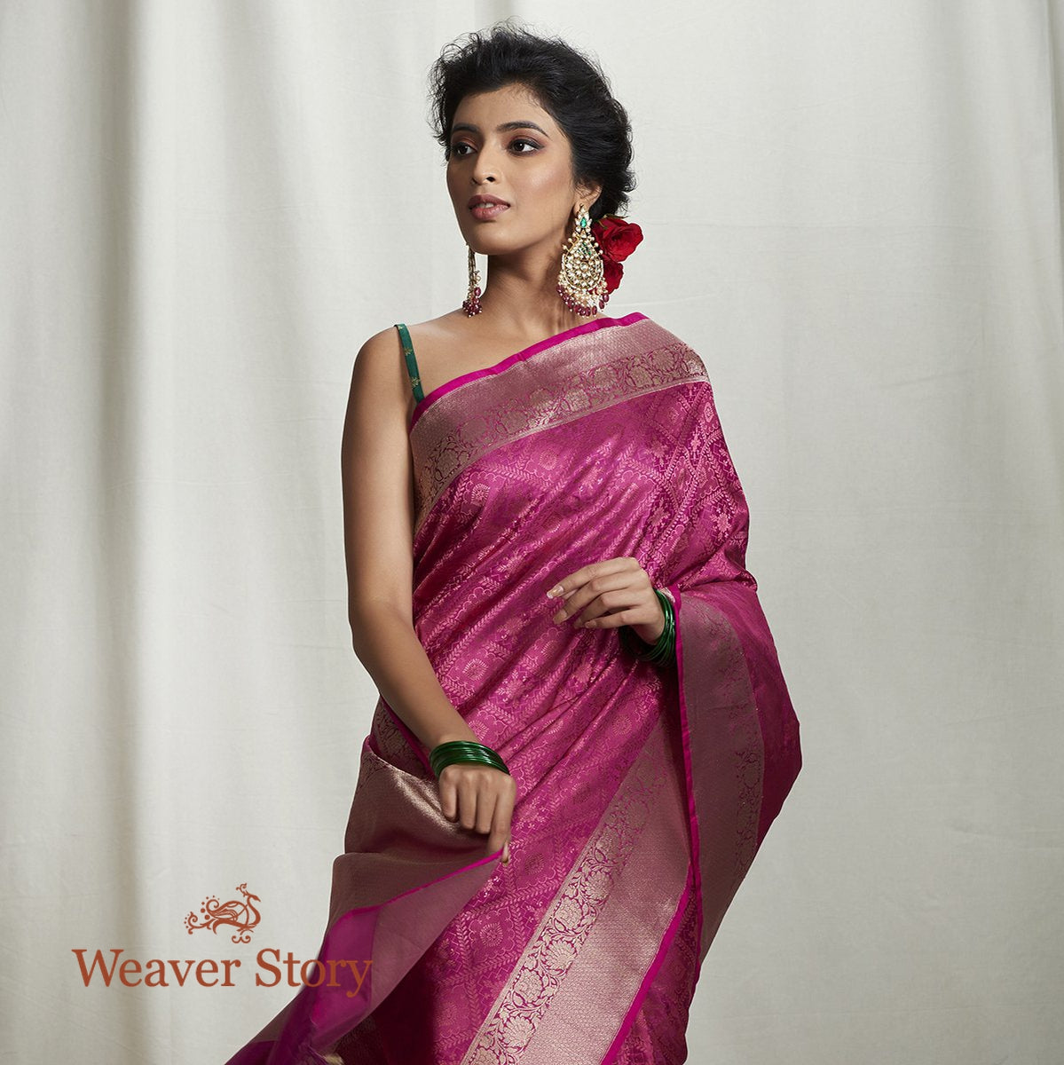 Handwoven_Plum_Tanchoi_Saree_with_Gold_Zari_Border_WeaverStory_01