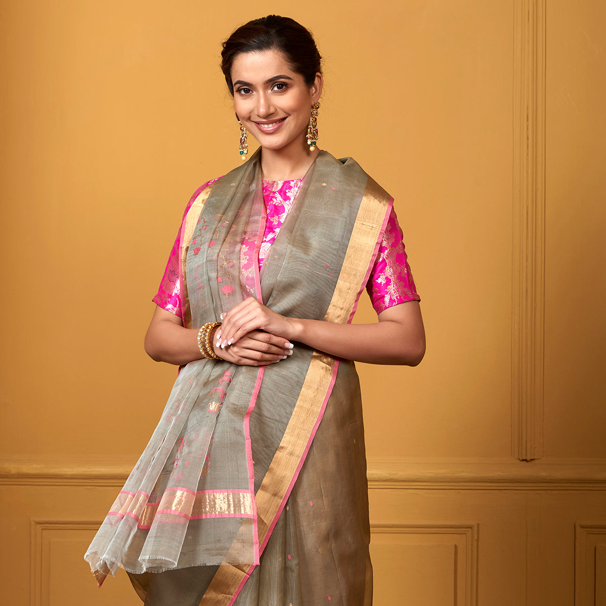 Handwoven_Grey_Kora_Silk_Chanderi_Saree_with_Pink_Booti_and_Meenakari_Pallu_WeaverStory_01