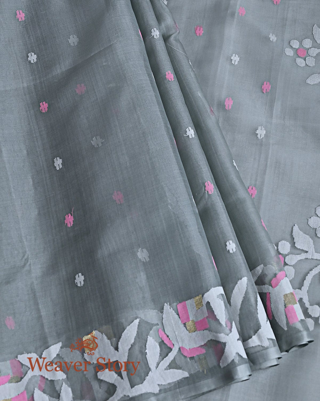 Handwoven_Cement_Grey_Silk_Muslin_Jamdani_Saree_WeaverStory_02
