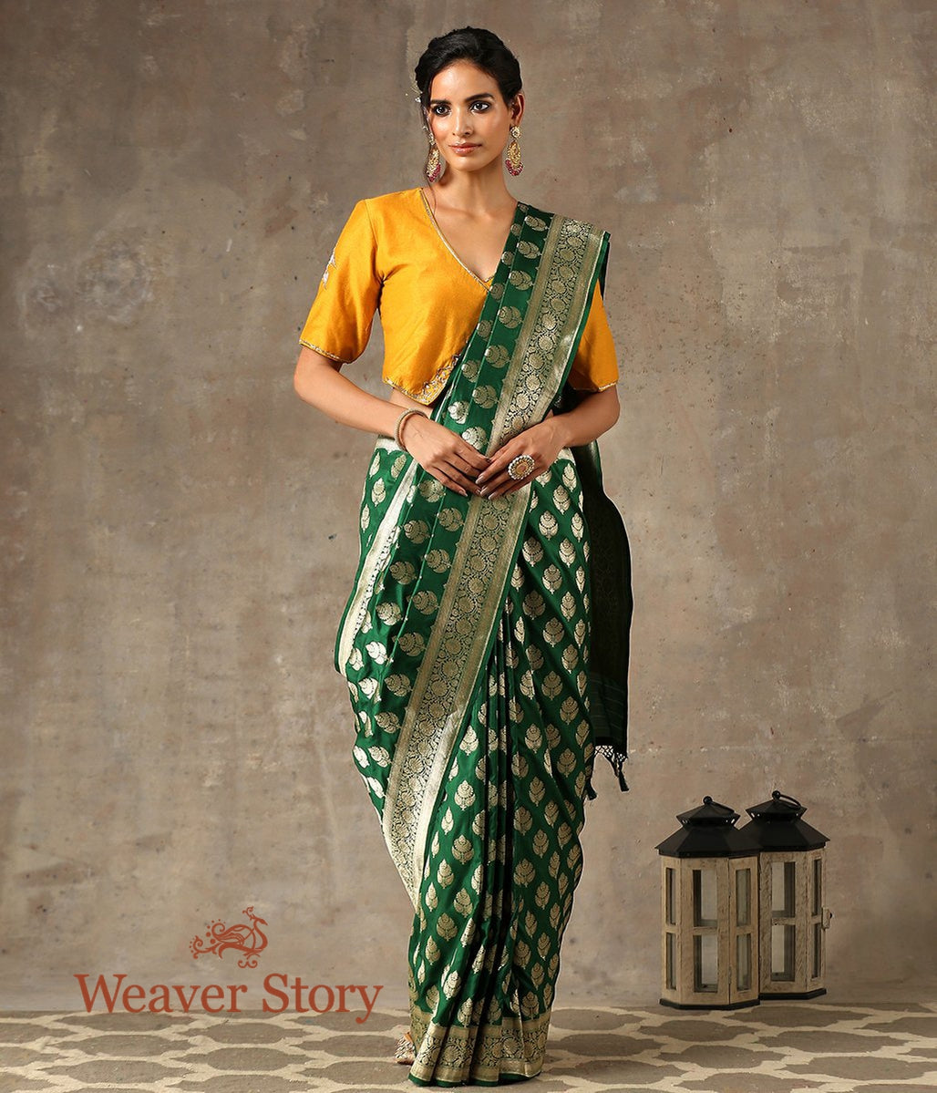 Handwoven_Green_Cutwork_Booti_Saree_WeaverStory_02