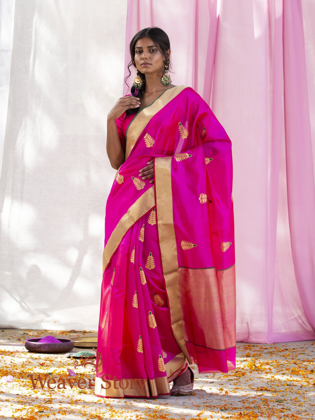 Handwoven_Hot_Pink_Chanderi_Saree_with_Leaf_Motif_WeaverStory_02