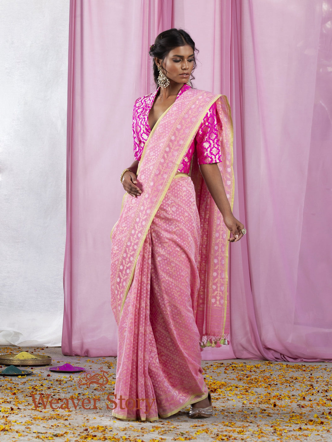 Handwoven_Light_Pink_Jamdani_Cotton_Saree_WeaverStory_02
