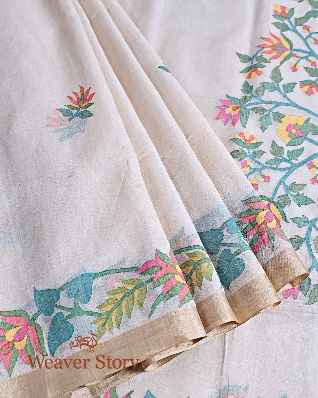 Handwoven_Offwhite_Cotton_Jamdani_Saree_with_Tree_woven_on_Pallu_WeaverStory_02