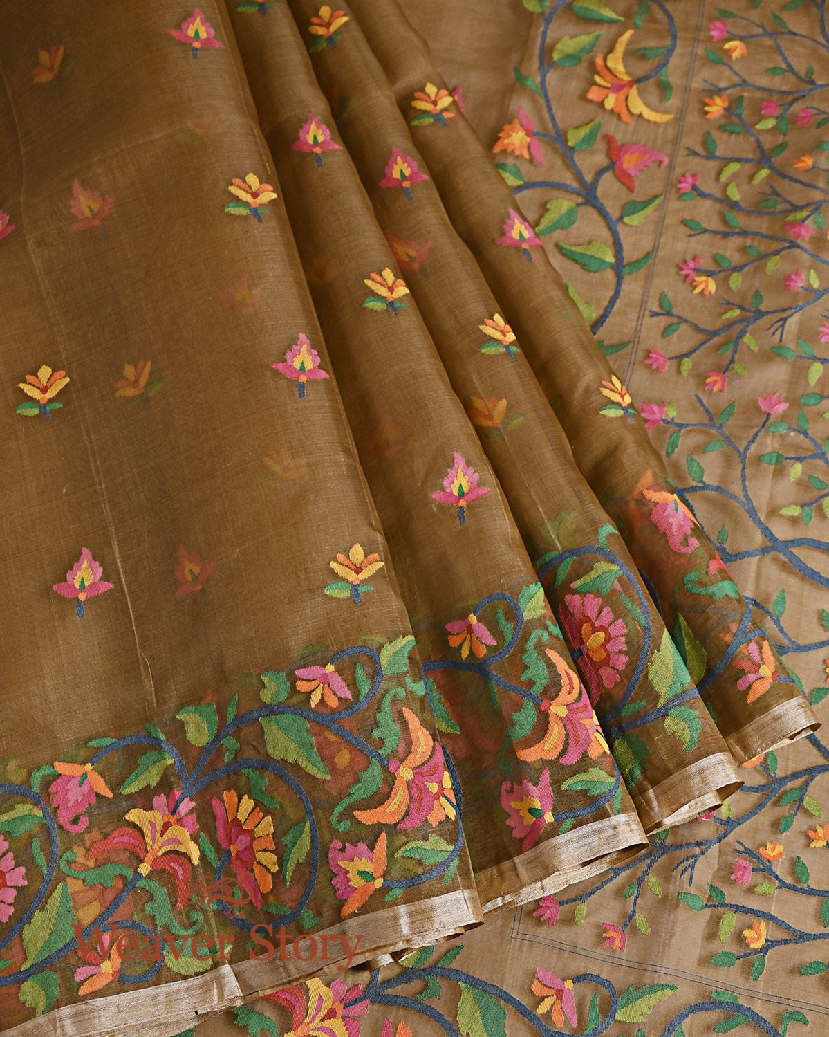 Handwoven_Olive_Silk_Muslin_Jamdani_Saree_WeaverStory_02