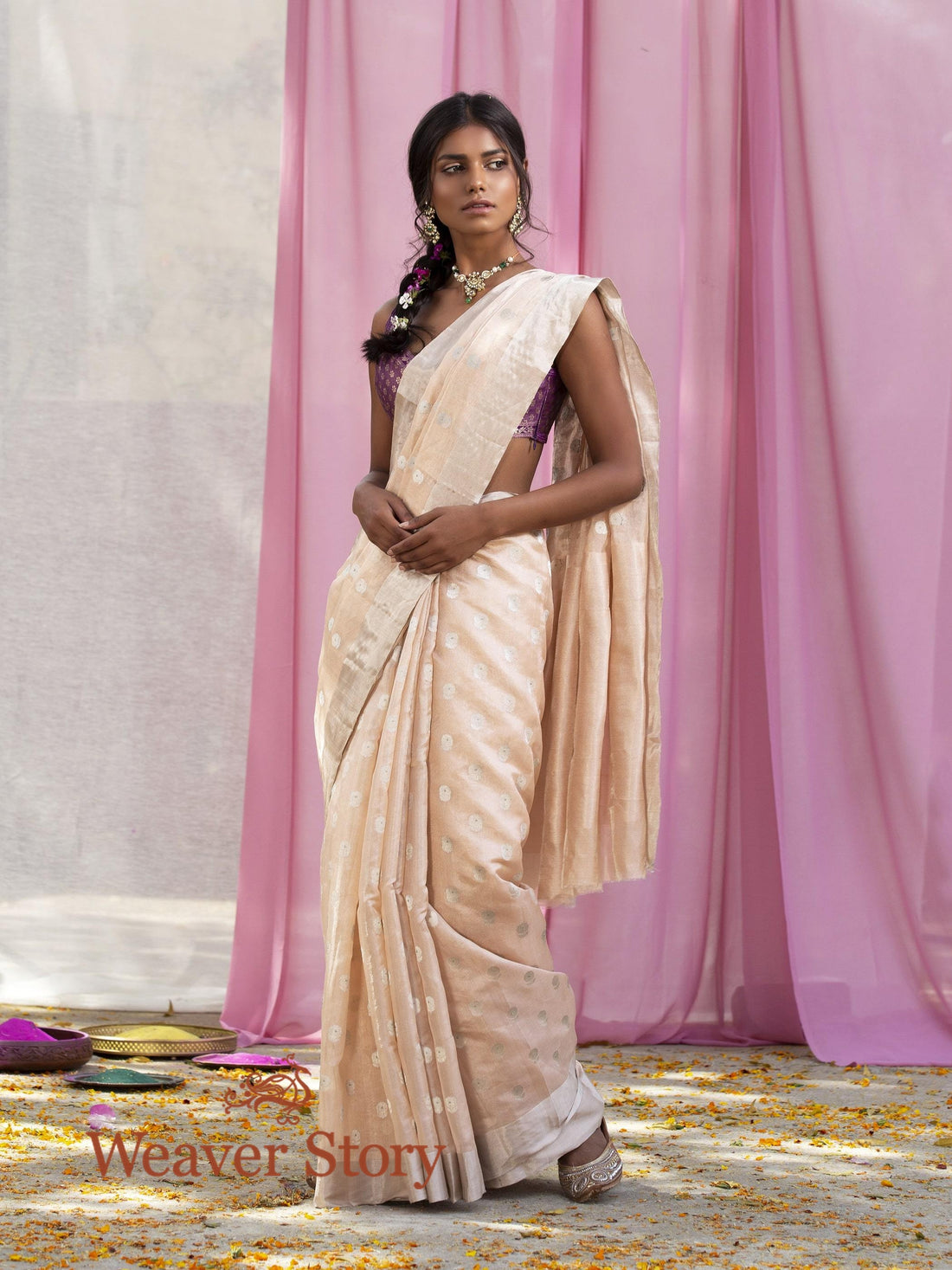 Handwoven_Peach_Silver_Tissue_Saree_with_Zari_Booti_WeaverStory_02