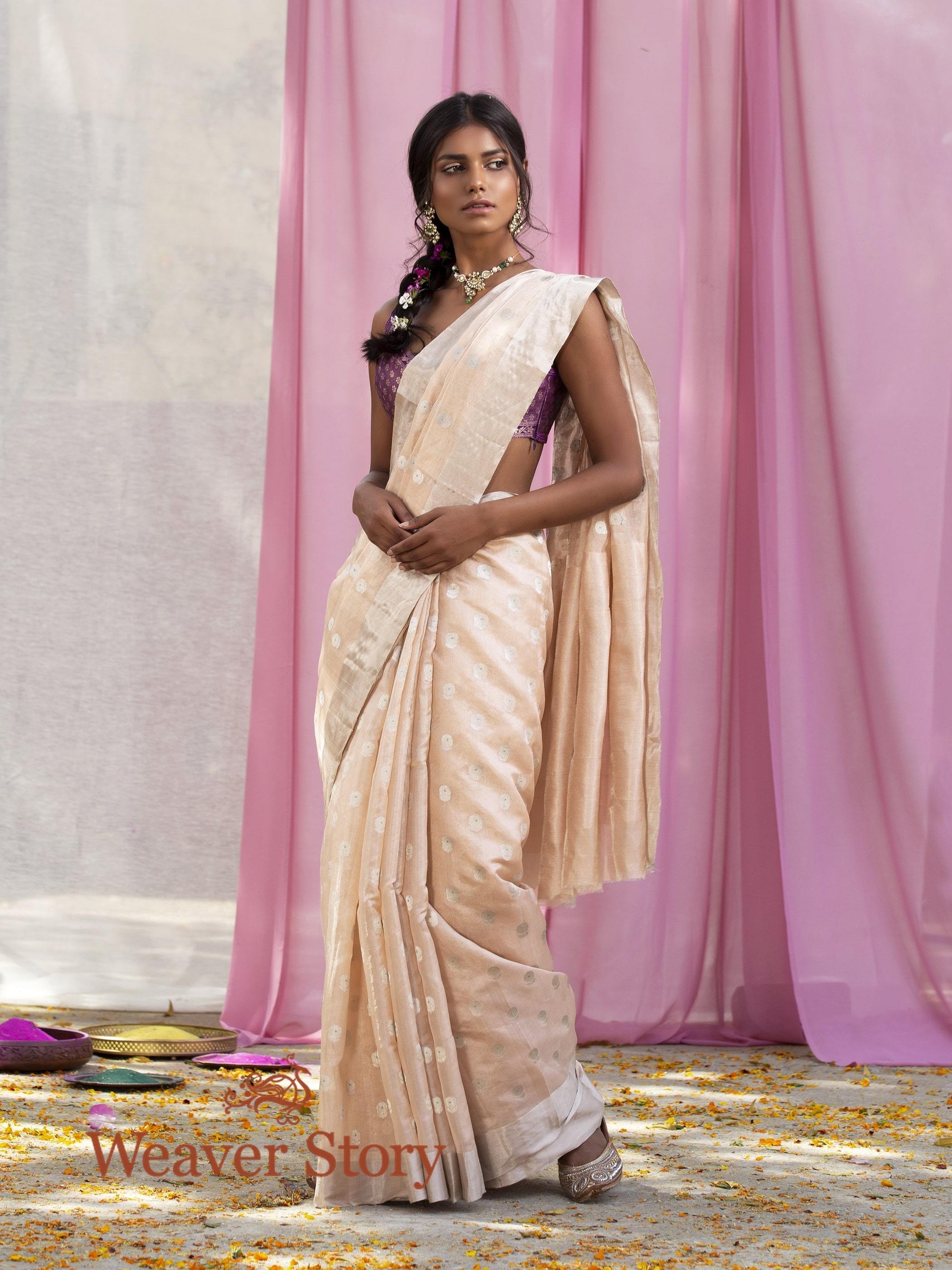 Handwoven_Peach_Silver_Tissue_Saree_with_Zari_Booti_WeaverStory_02