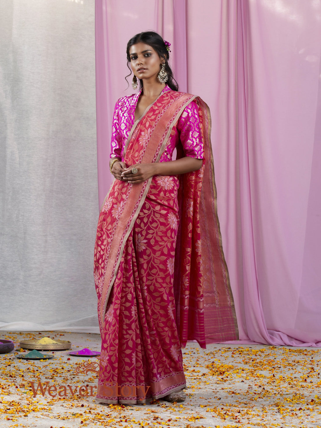 Handwoven_Pink_Cotton_Raktambari_Saree_WeaverStory_02