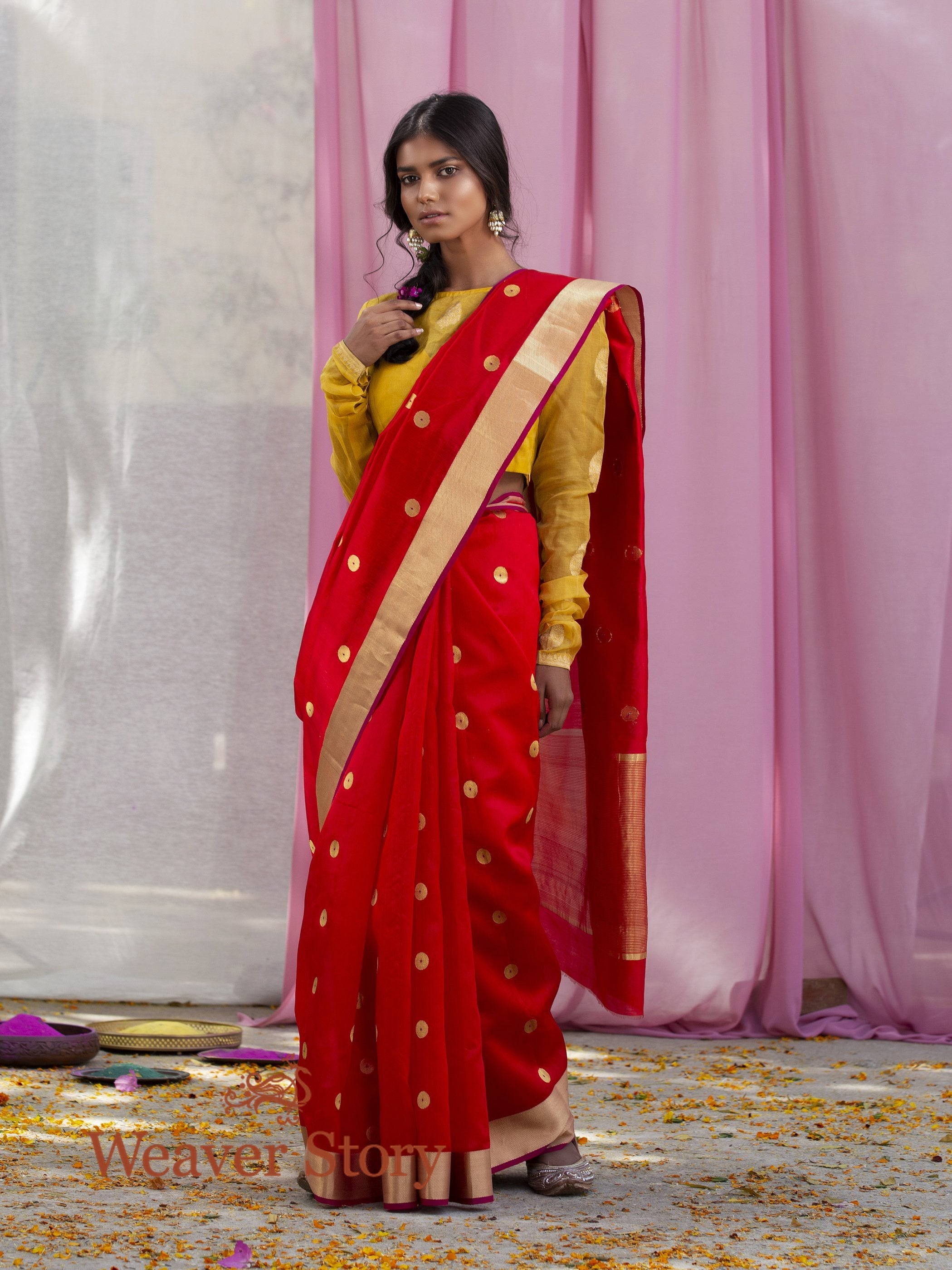 Handwoven_Red_Asharfi_Booti_Chanderi_Silk_Saree_WeaverStory_02