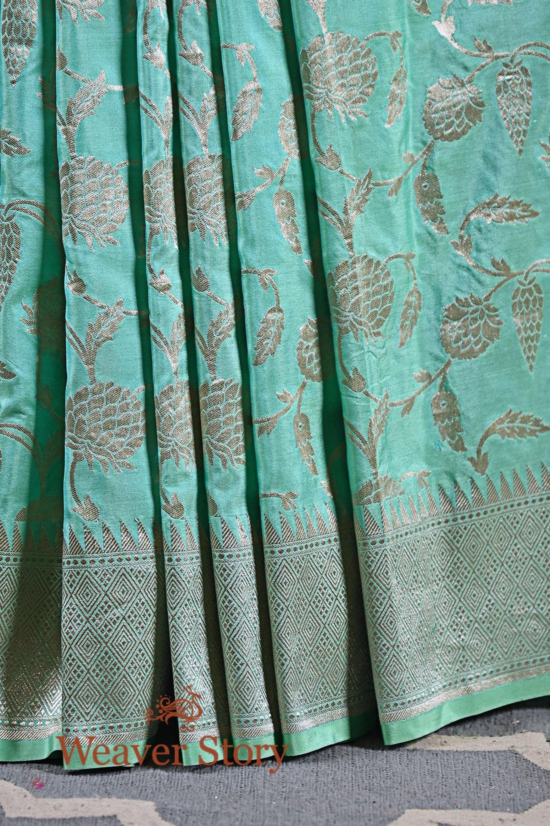 Sea_Green_Banarasi_Silk_Saree_with_Floral_Patter_WeaverStory_02