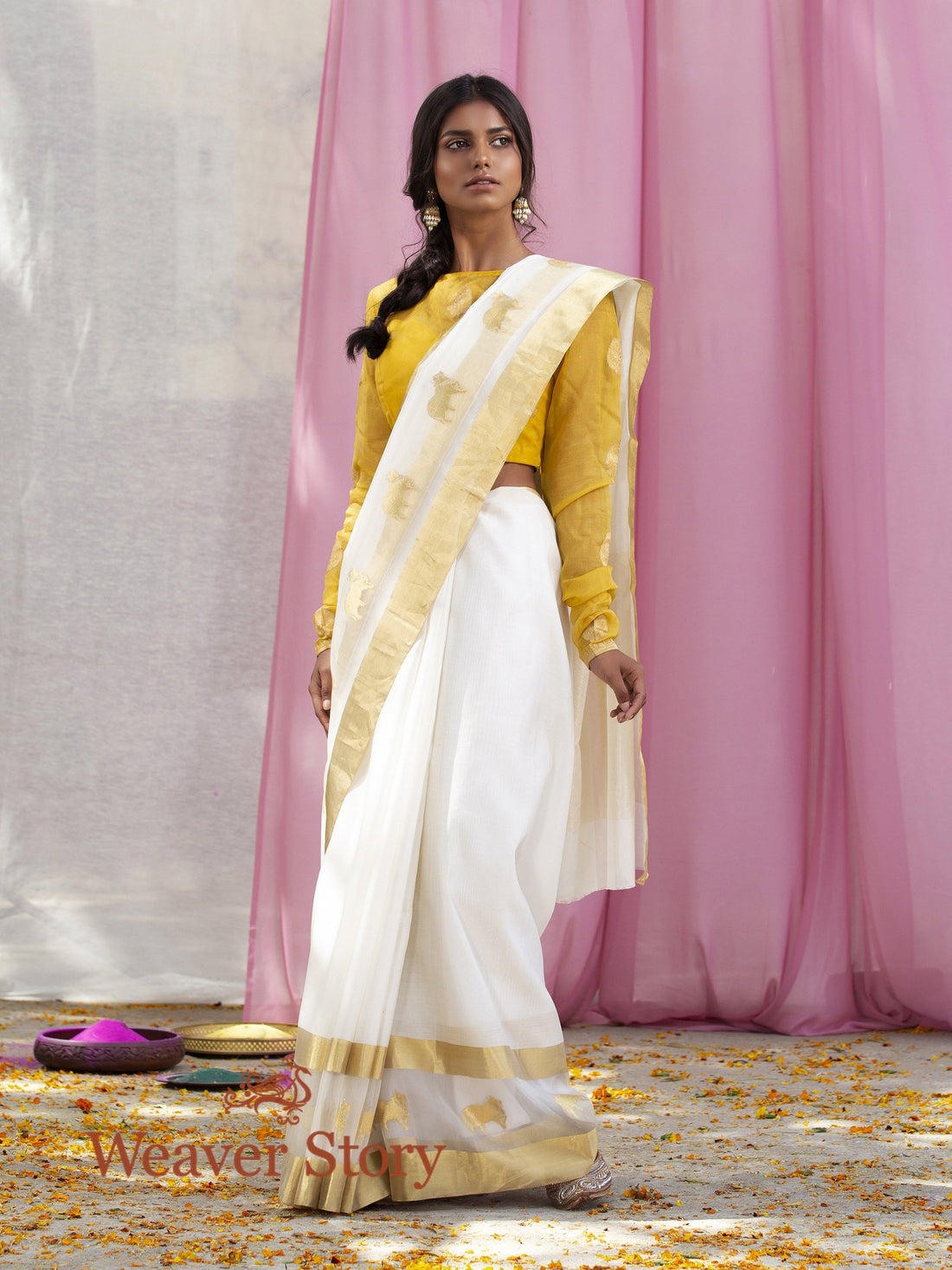 Handwoven_White_Mercerised_Cotton_Chanderi_Saree_with_Zari_Motifs_WeaverStory_02