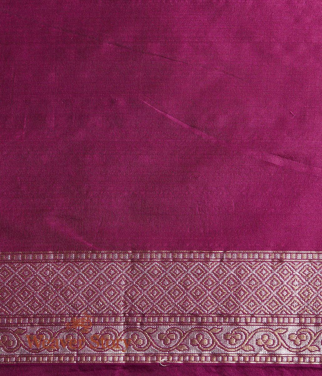 Handwoven_Banarasi_Tanchoi_Saree_in_Wine_with_Gold_Zari_Border_and_Pallu_WeaverStory_05