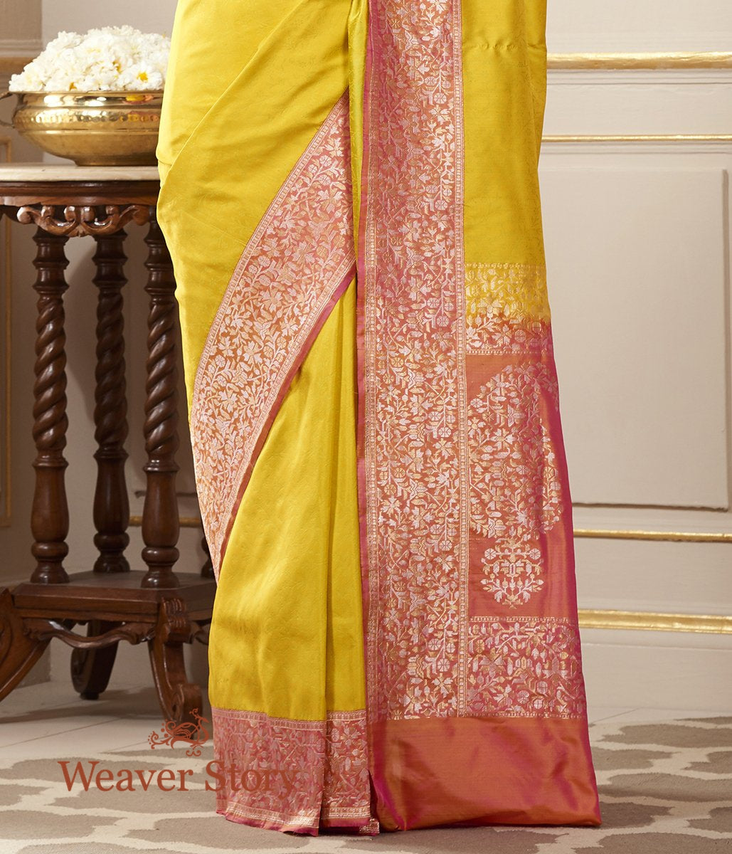 Handwoven_Yellow_Banarasi_Tanchoi_Saree_with_Kadhwa_Border_In_Pink_with_Woven_Leaf_Motifs_WeaverStory_04