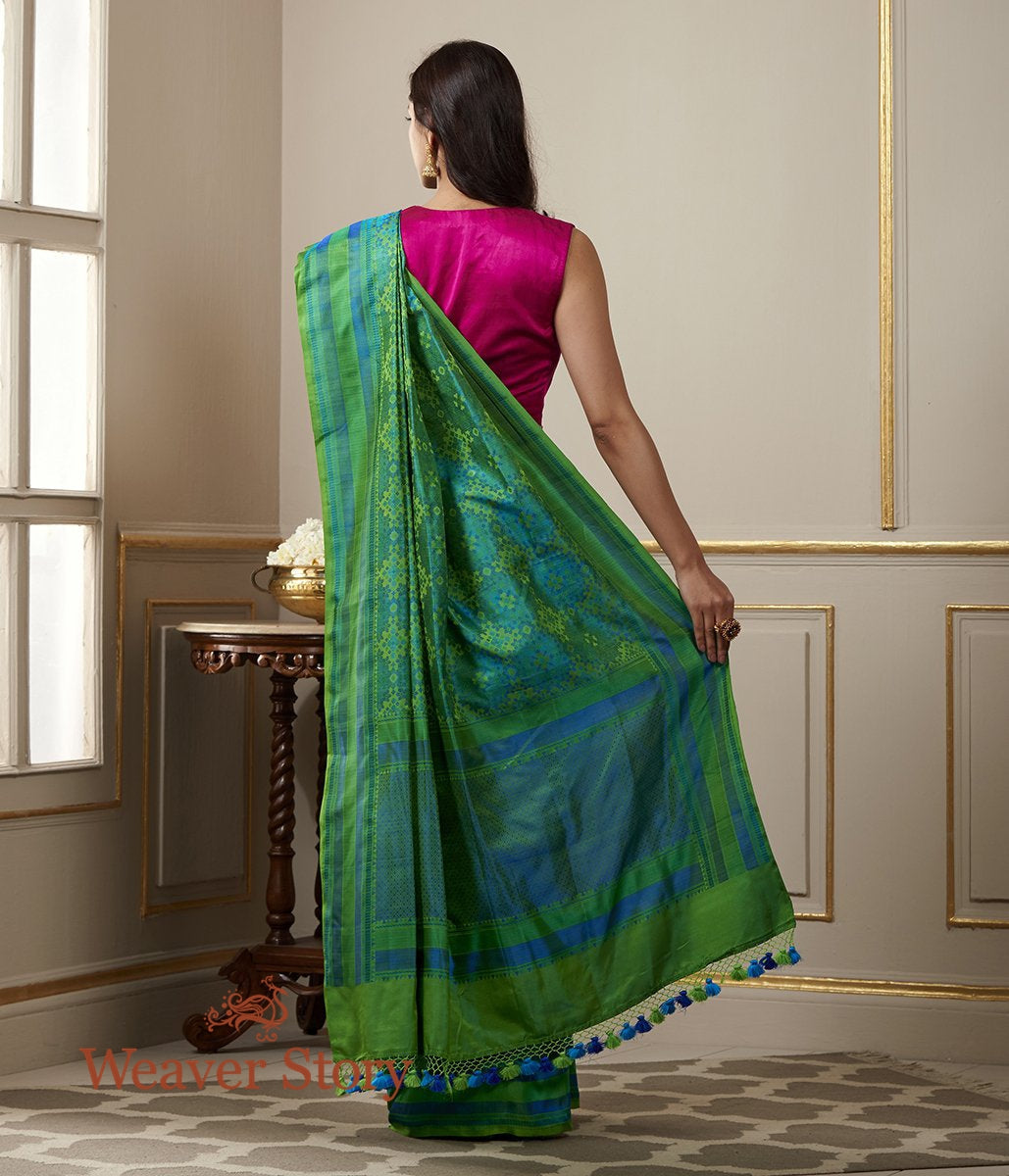 Handloom_Banarasi_Tanchoi_Saree_in_Shades_of_Green_WeaverStory_03