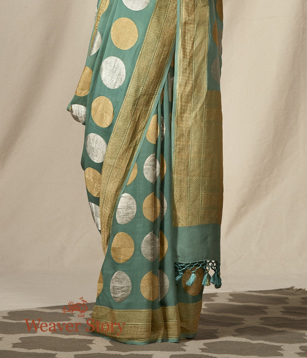 Handloom_Banaarsi_Georgette_Saree_in_Sage_Green_with_Kadhwa_Boota_WeaverStory_04