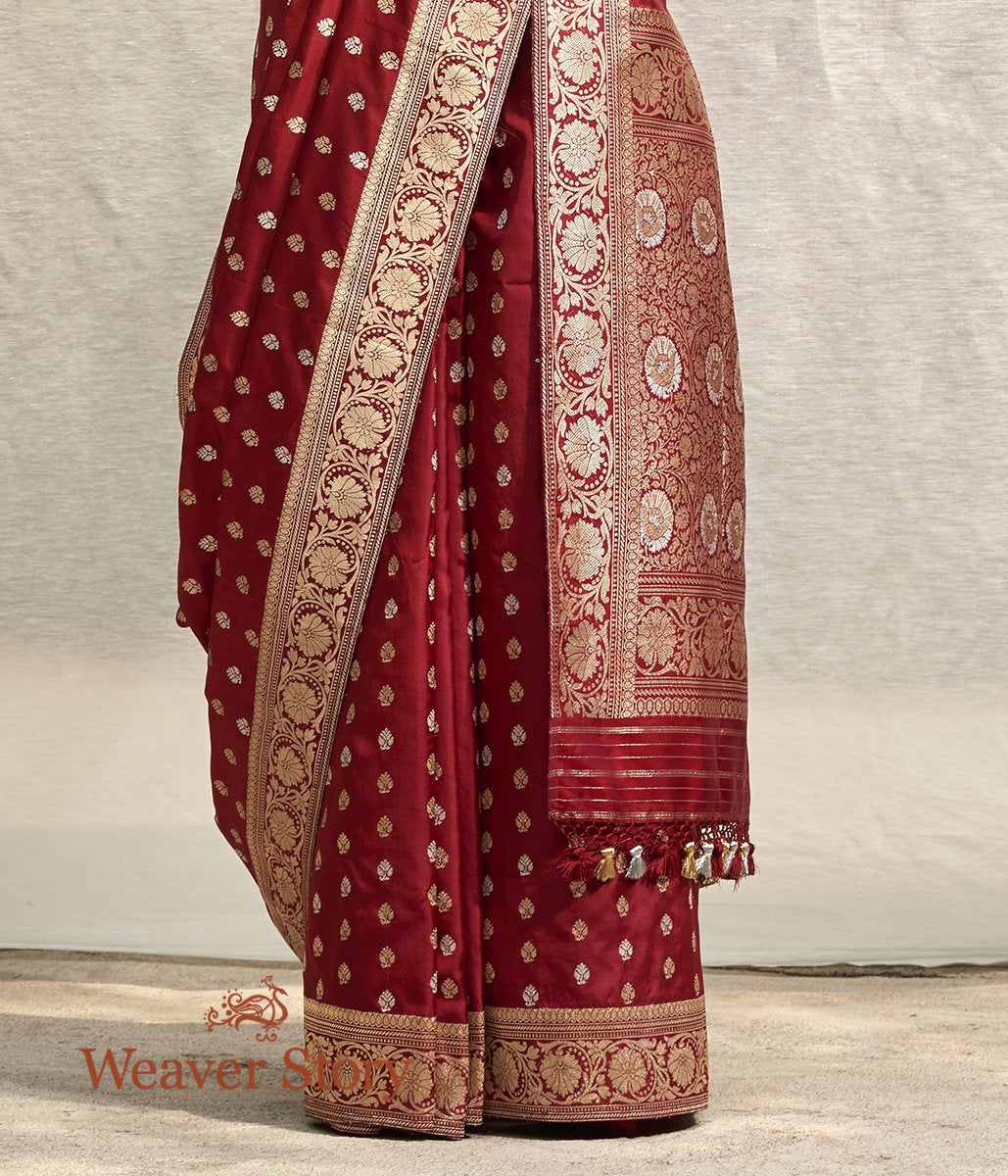 Handwoven_Wine_Banarasi_Saree_with_Kadhwa_Booti_and_Floral_Border_Woven_in_Gold_Zari_WeaverStory_04