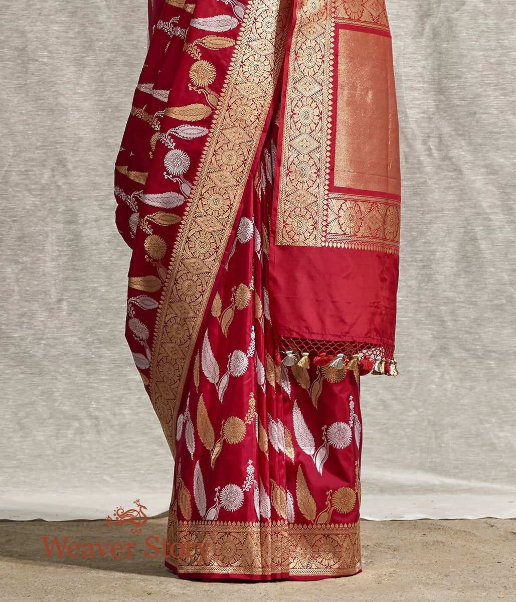 Handwoven_Ruby_Red_Banarasi_Jangla_Saree_WeaverStory_04